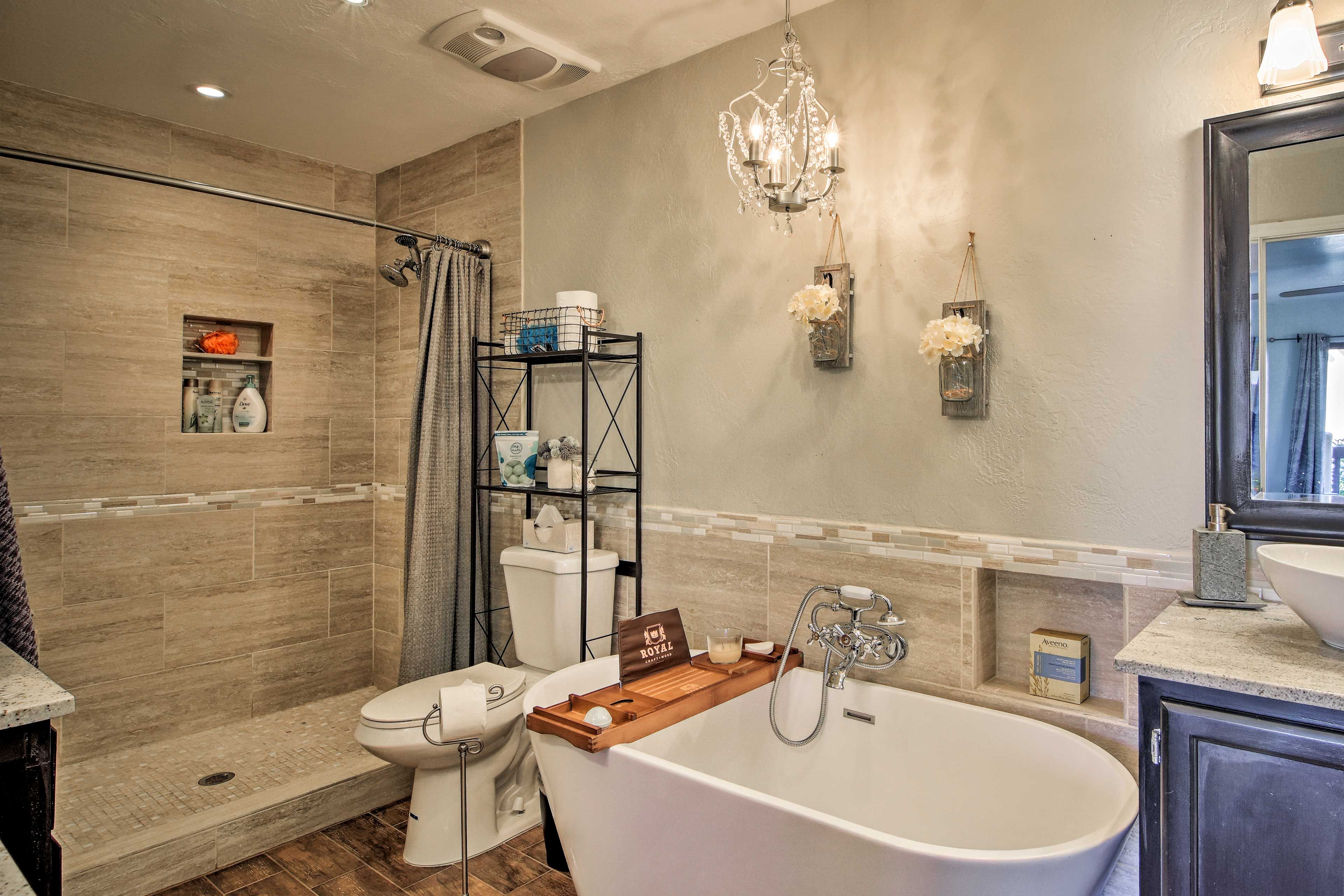 Take a relaxing soak in the large tub.