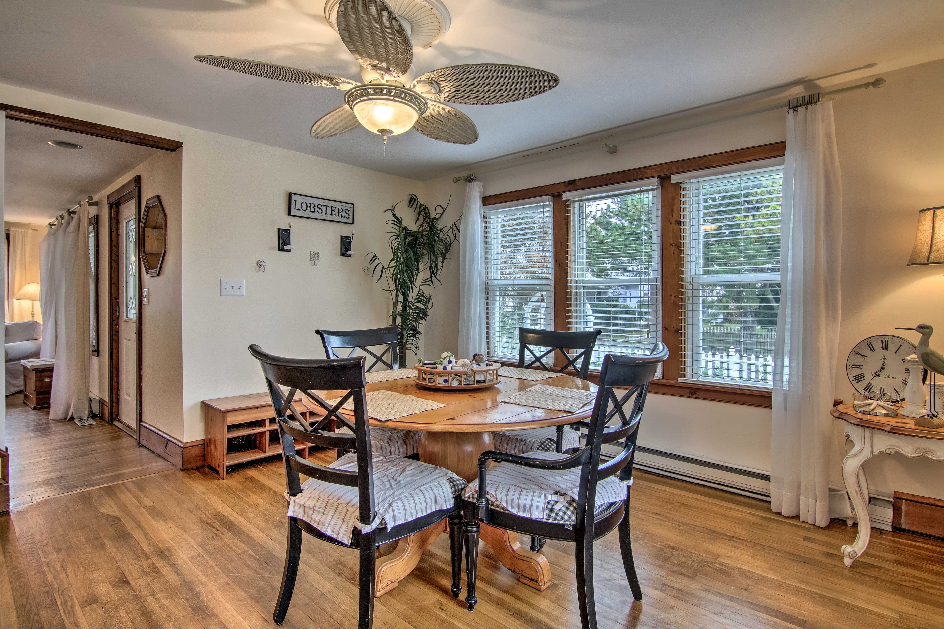 Cute kitsch decorates this charming home, located just 1 mile from the beach!