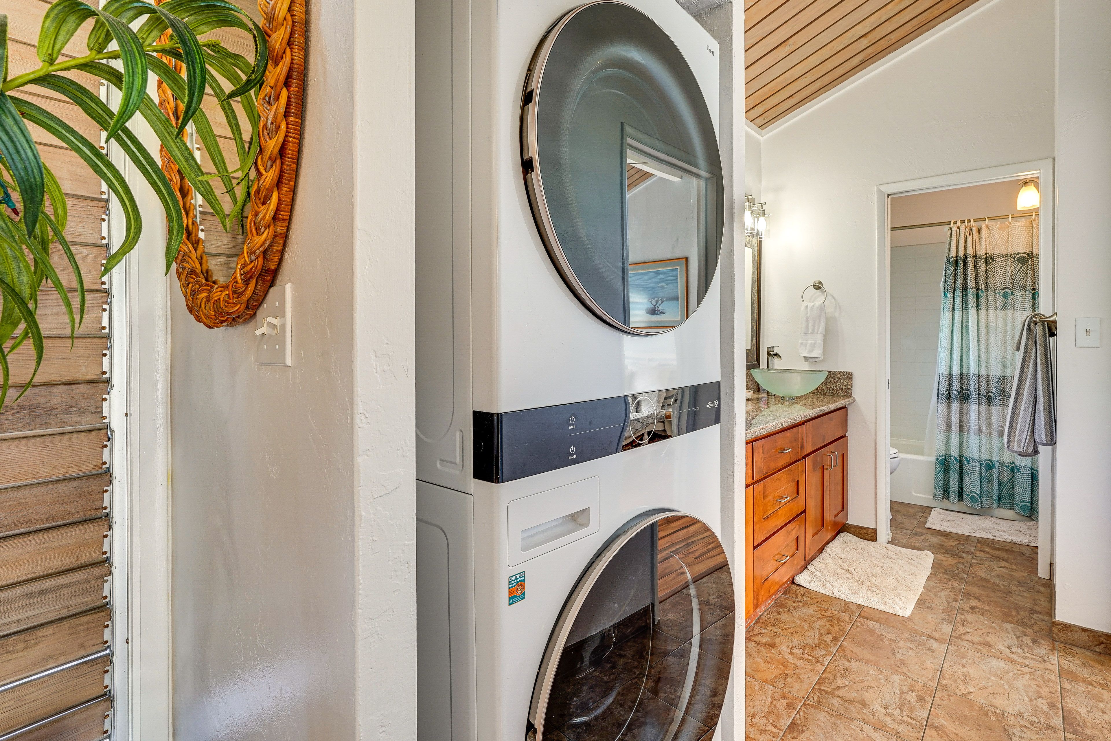 In-Unit Laundry | Washer & Dryer