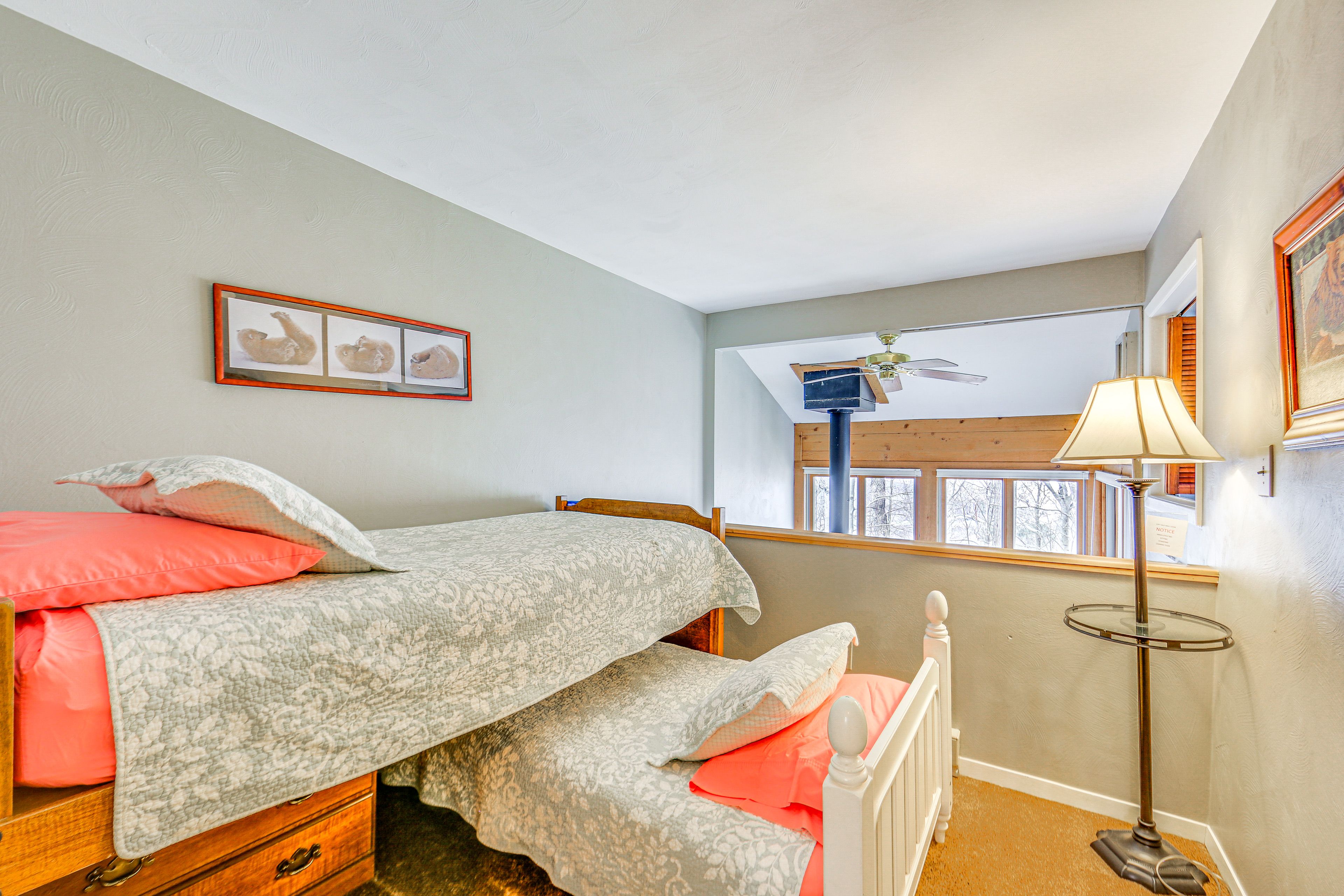 Loft | 2 Twin Beds