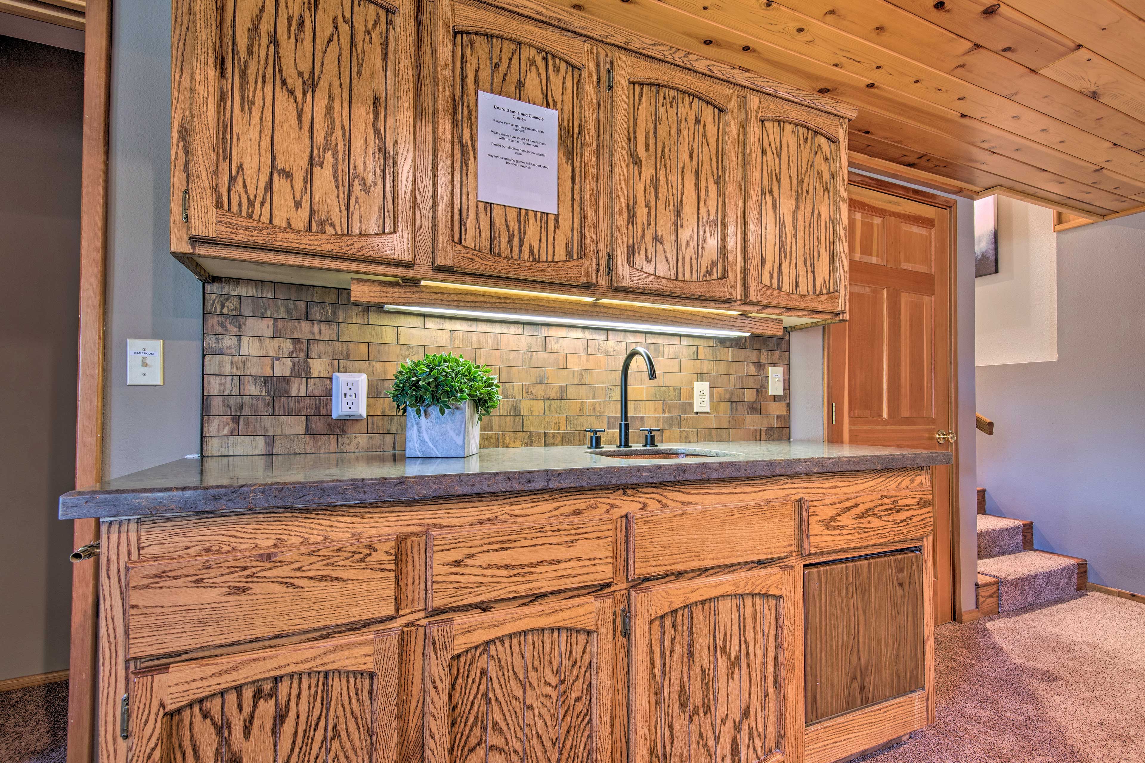 Mix up your favorite drinks at the wet bar.