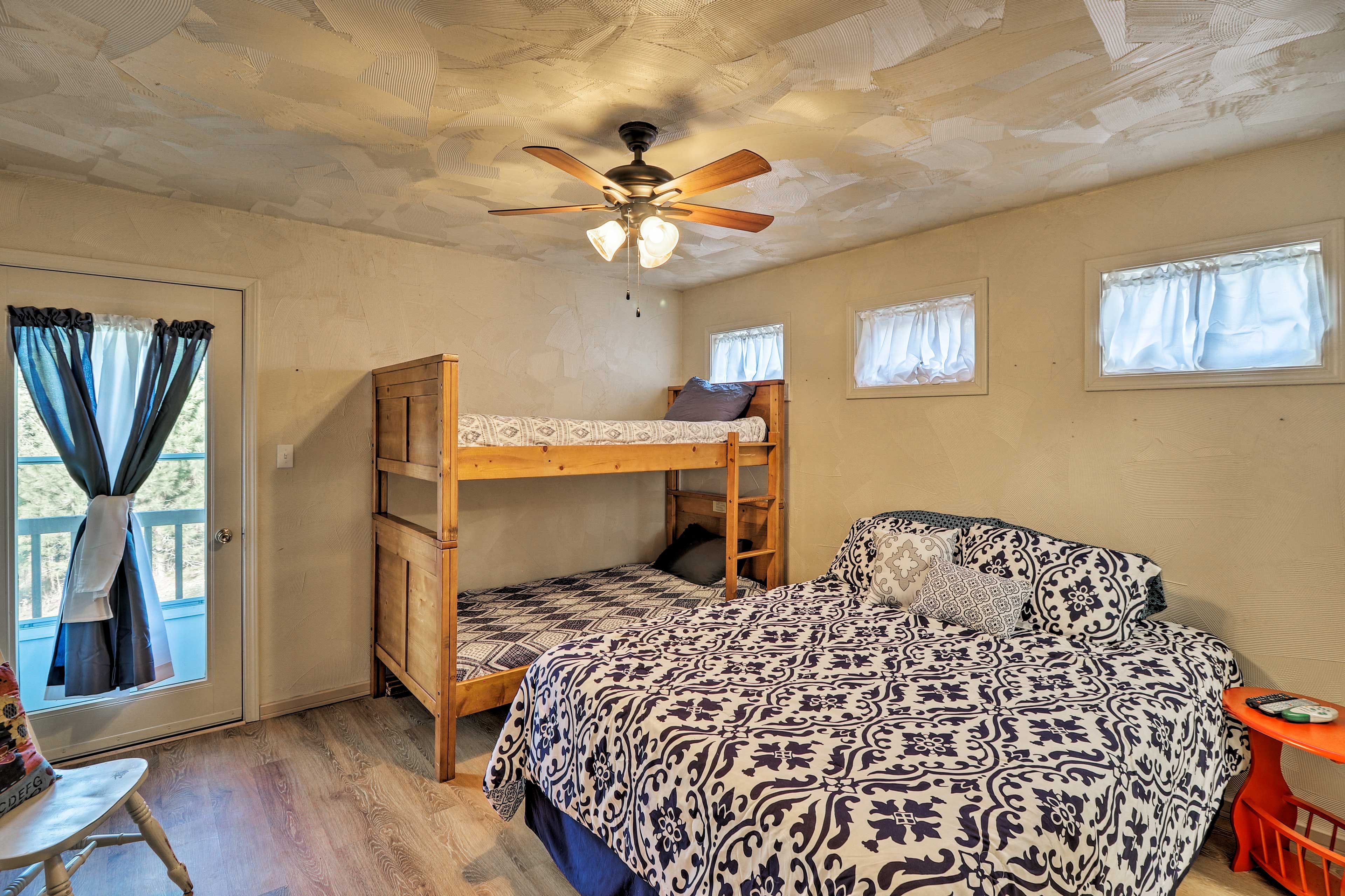 Bedroom 1 | Queen Bed | Twin Bunk Bed