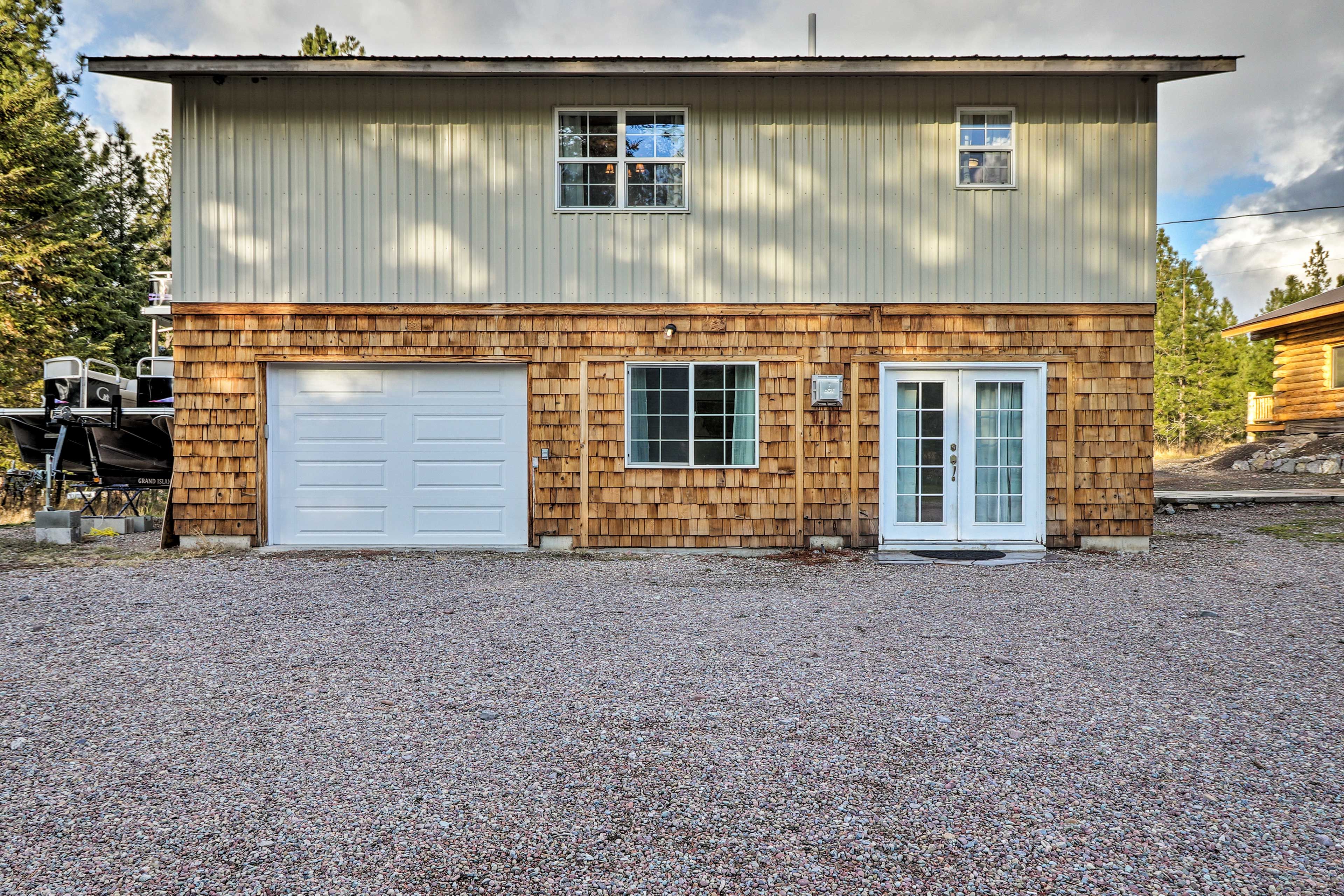 Exterior | Driveway Parking (5 Vehicles)
