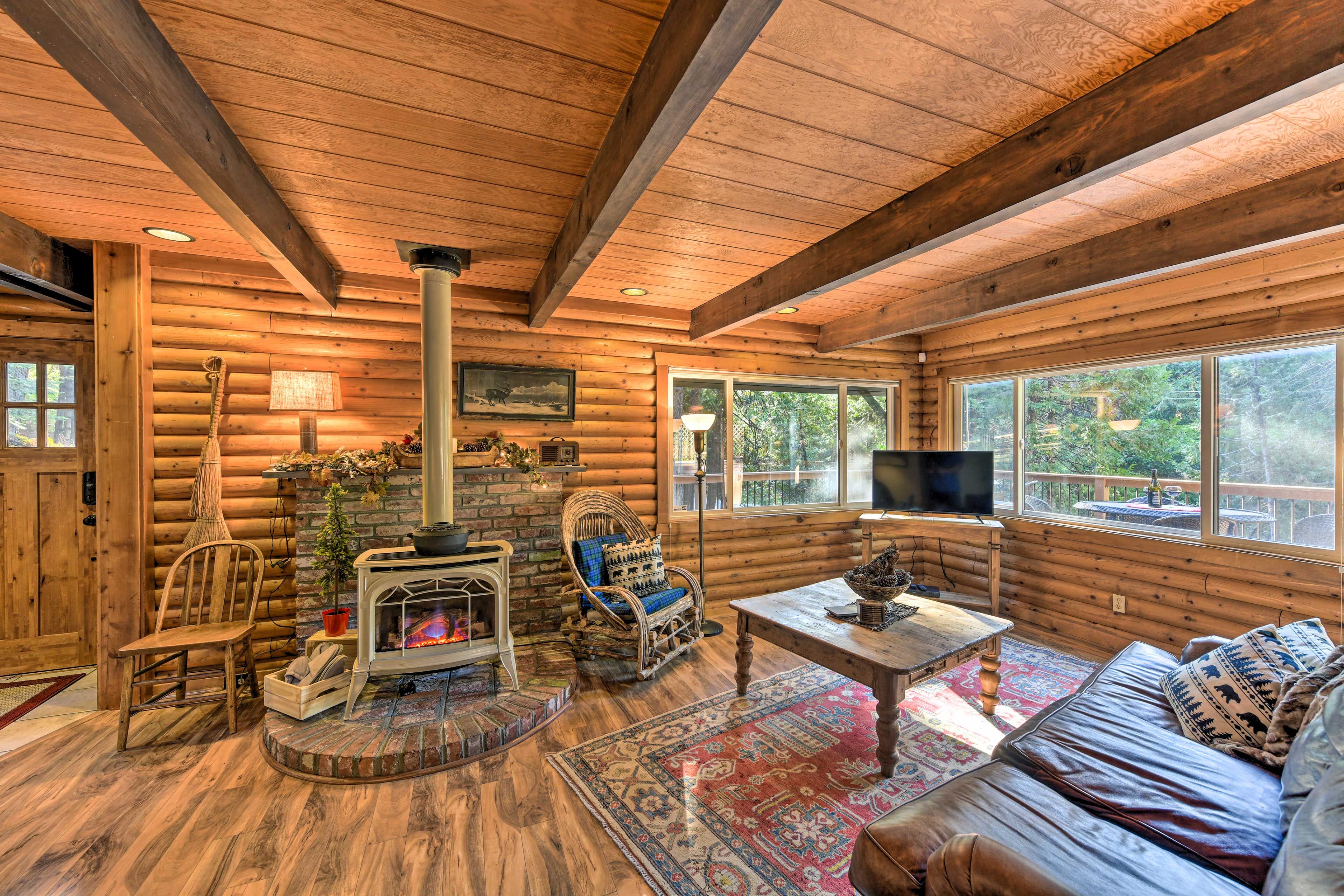 Pollock Pines Vacation Rental | 3BR | 2BA | 1,300 Sq Ft | Stairs Required
