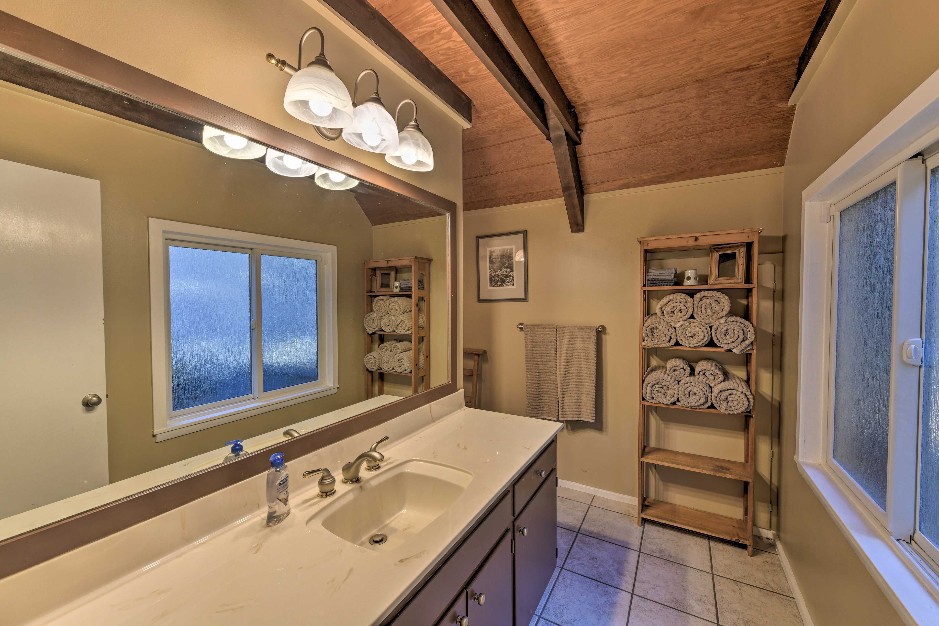 Full Bathroom