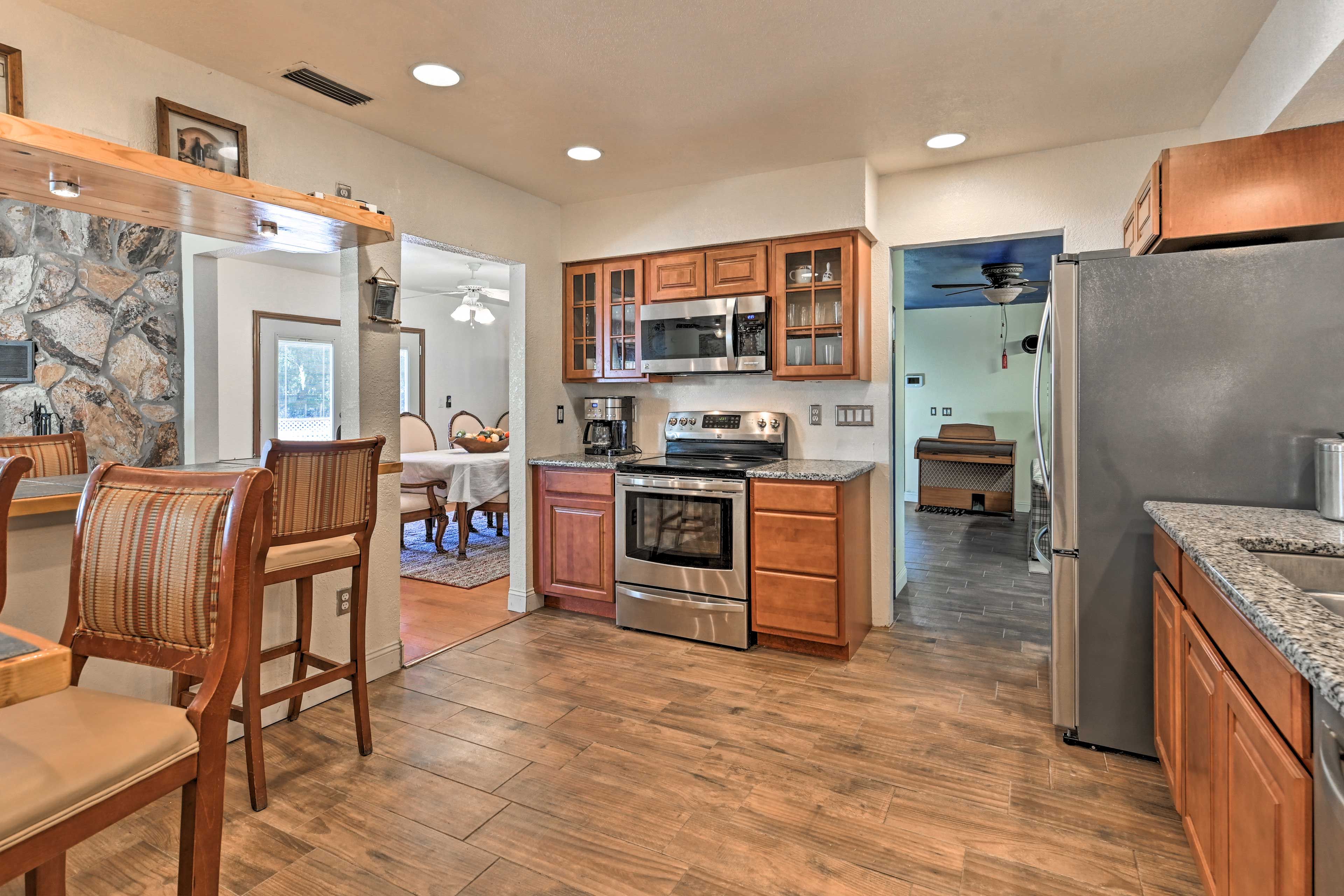 Kitchen | Blender | Coffee Maker | Spices