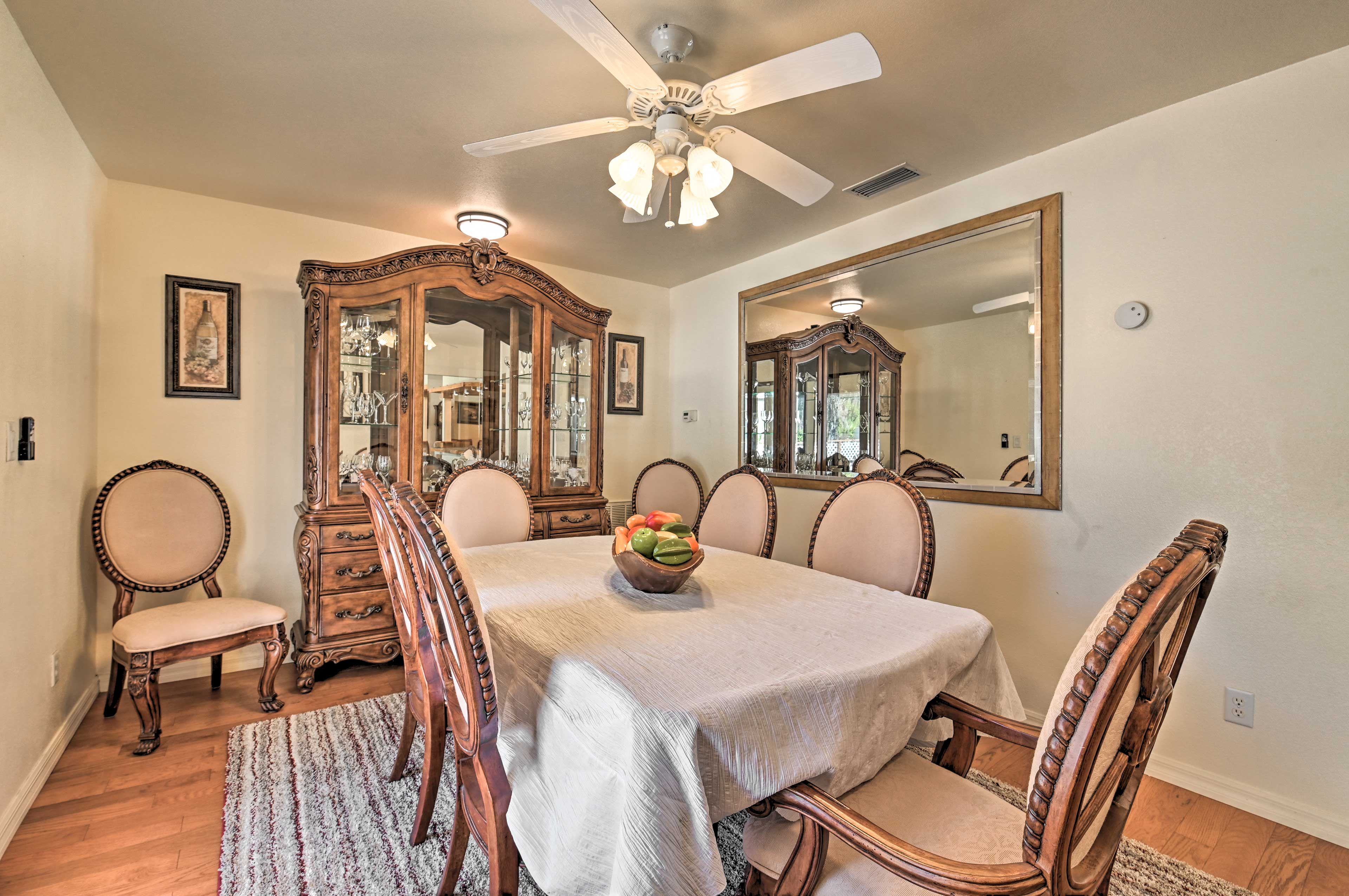 Dining Area | Dishware & Flatware