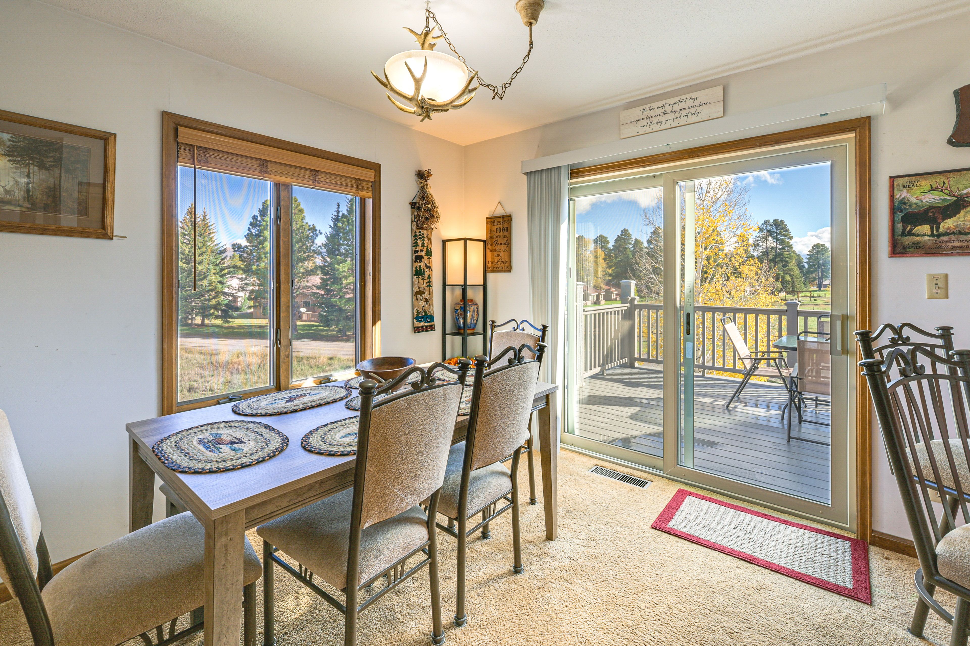Dining Area | Breakfast Bar | Dishware & Flatware