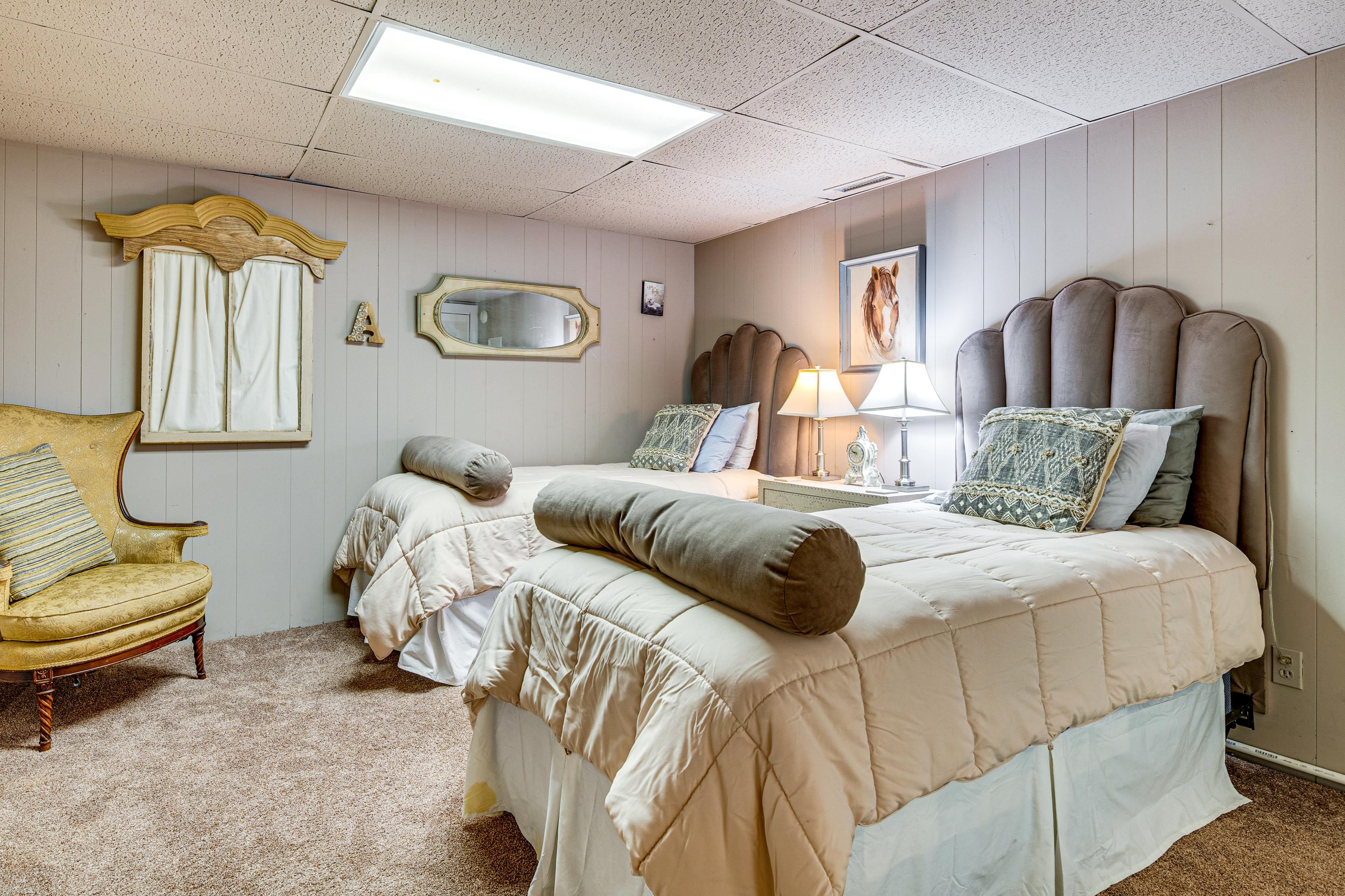 Bedroom 3 | 2 Twin Beds | Lower Floor