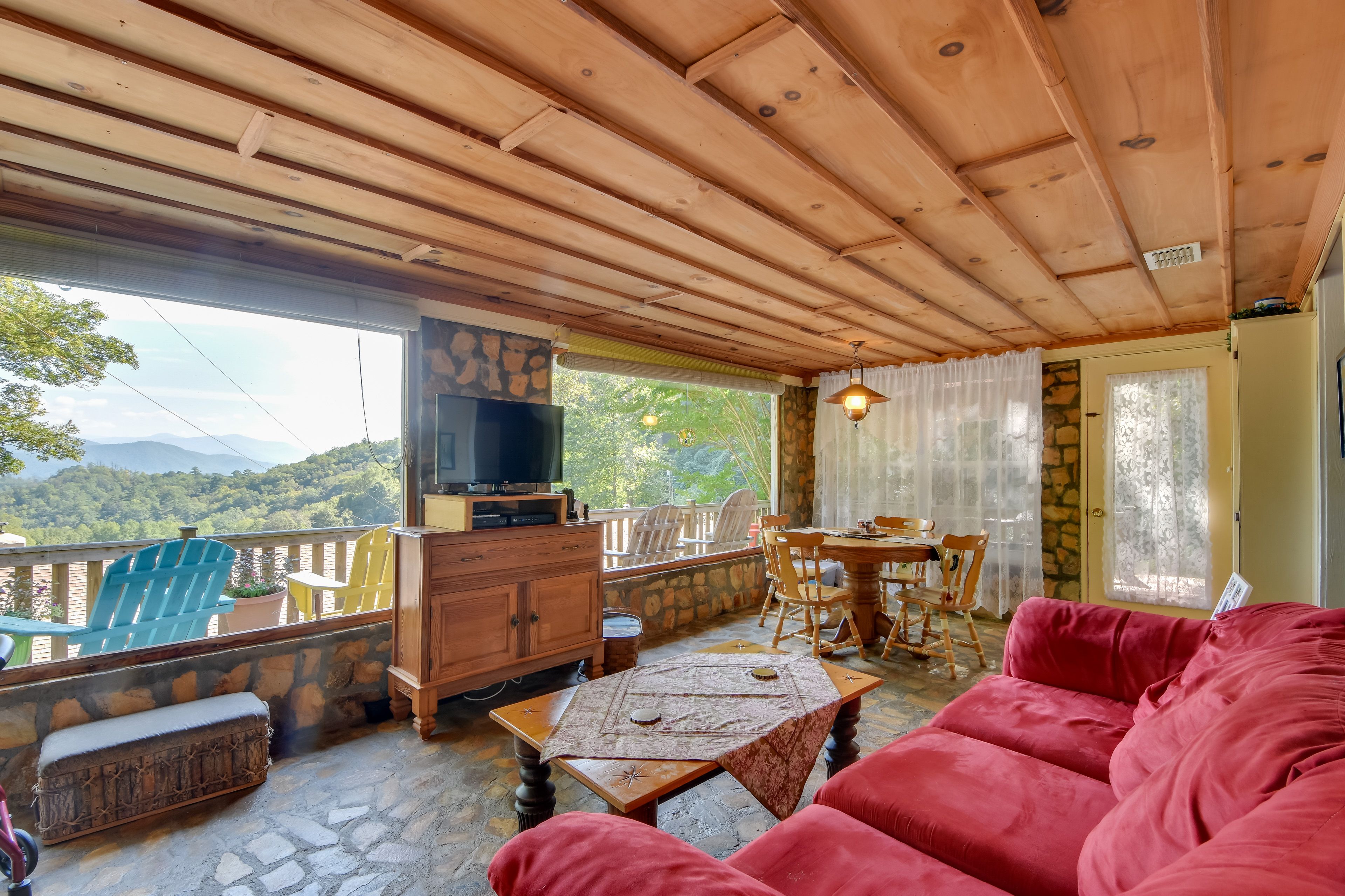 Living Room | Smart TV | Limited Cell Service/WiFi