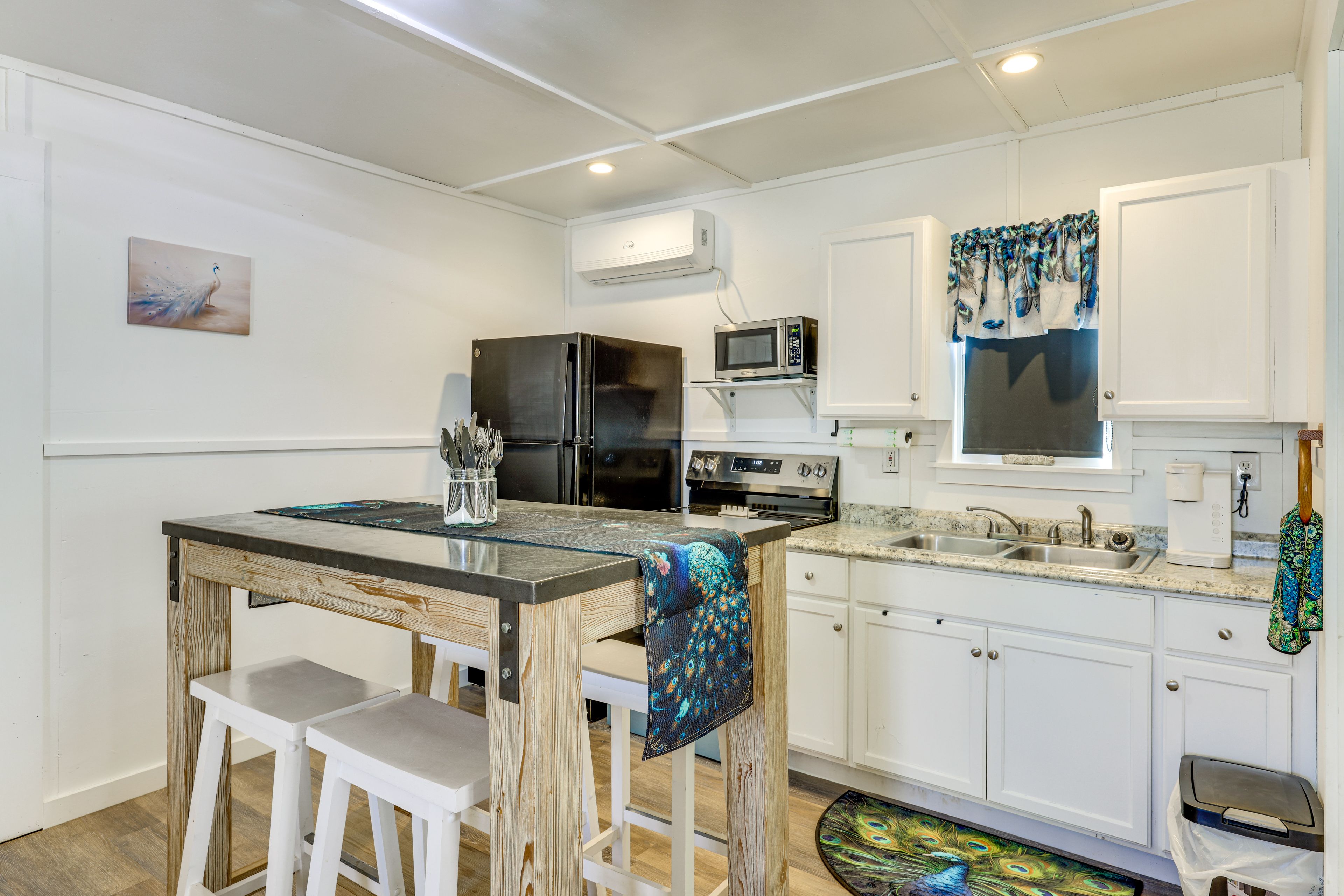 Kitchen | Cooking Basics | Dishware/Flatware