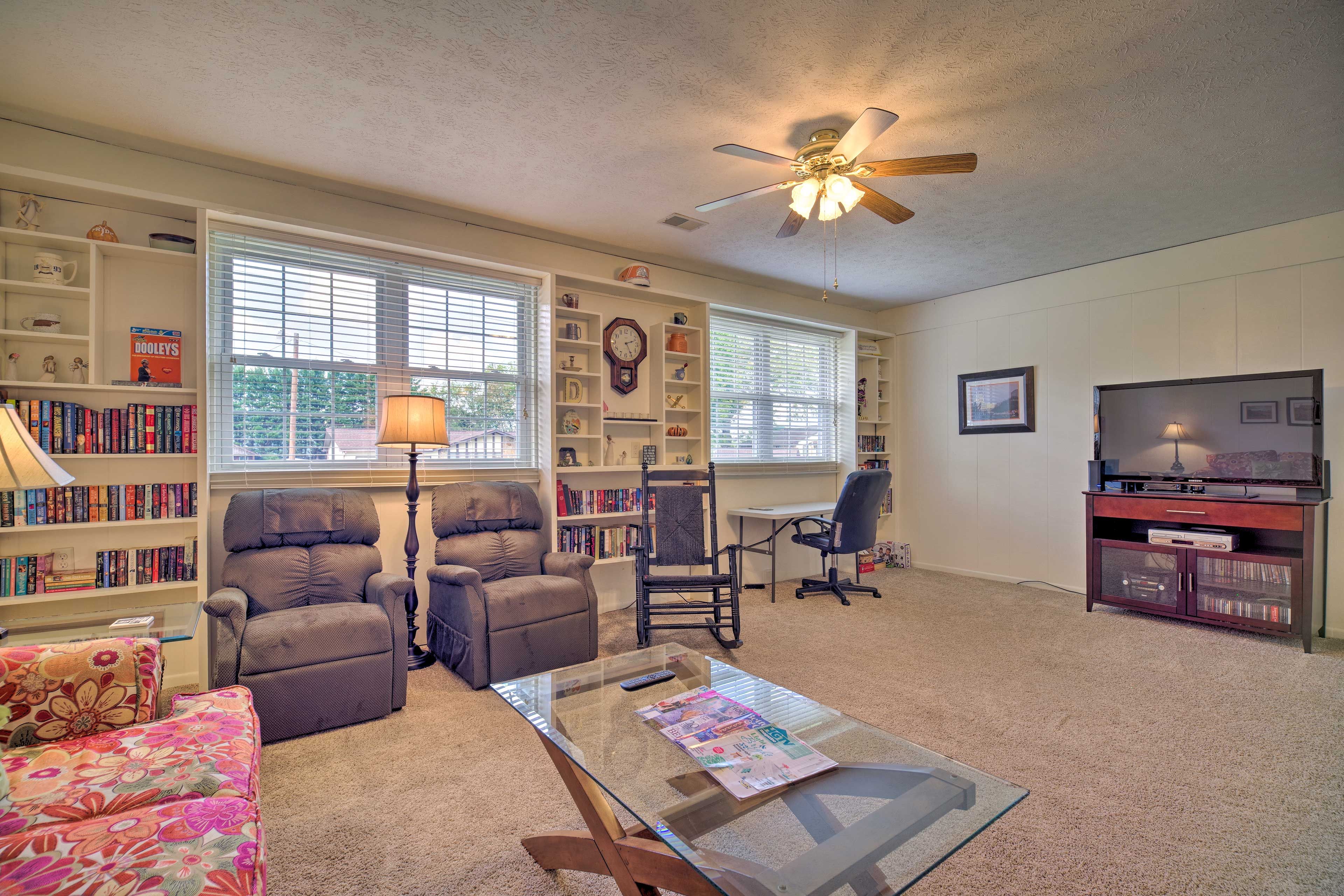 Living Room | Cable TV