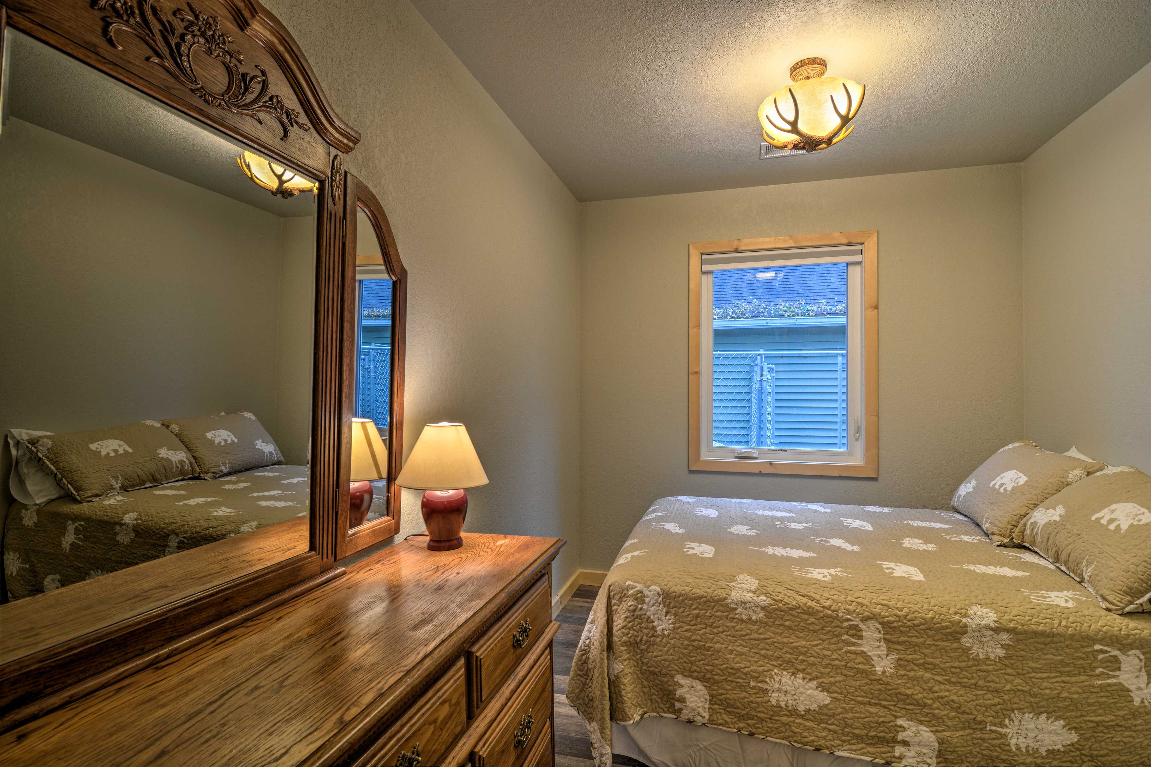 Bedroom 2 | Full Bed