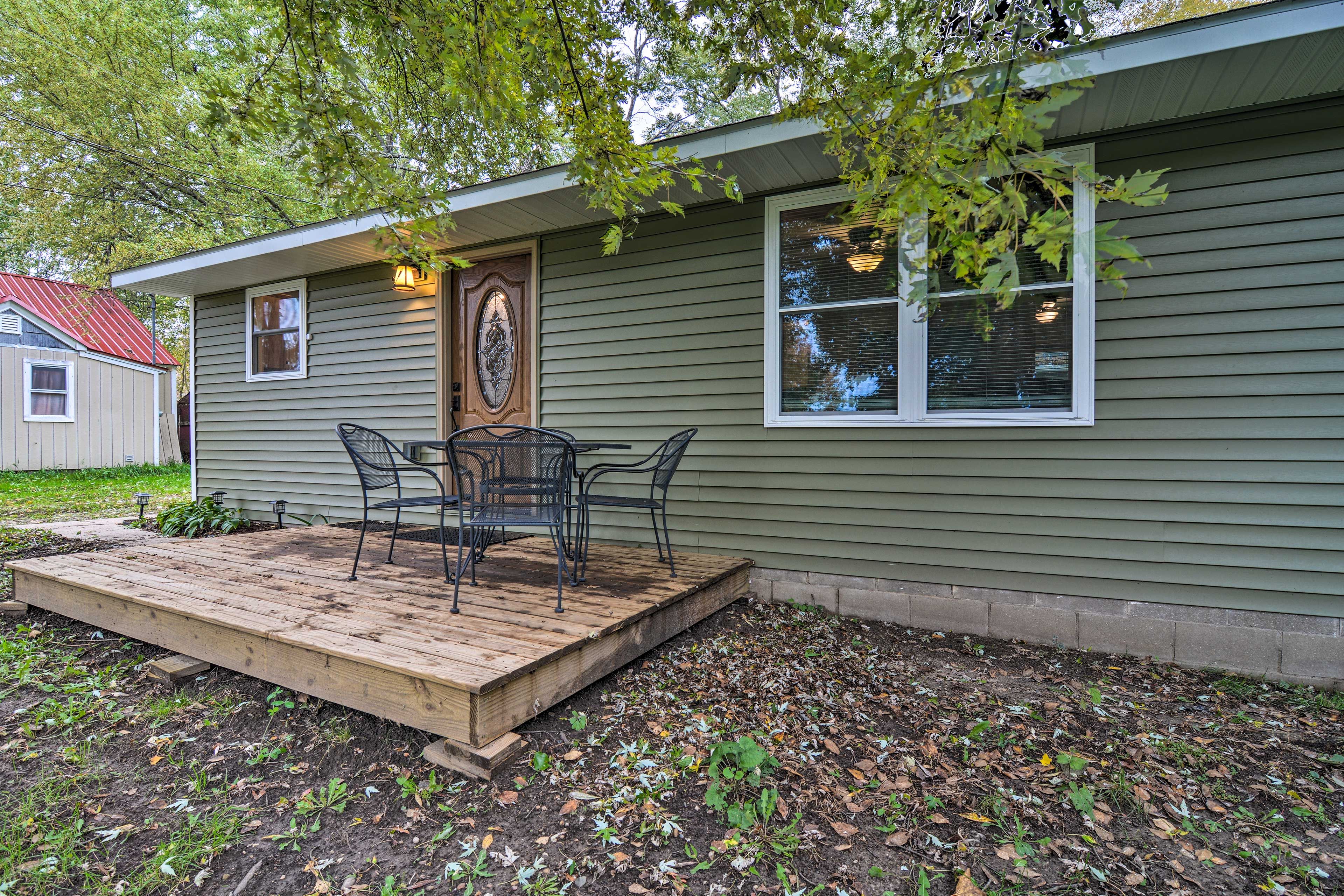 Exterior | Deck | Outdoor Dining