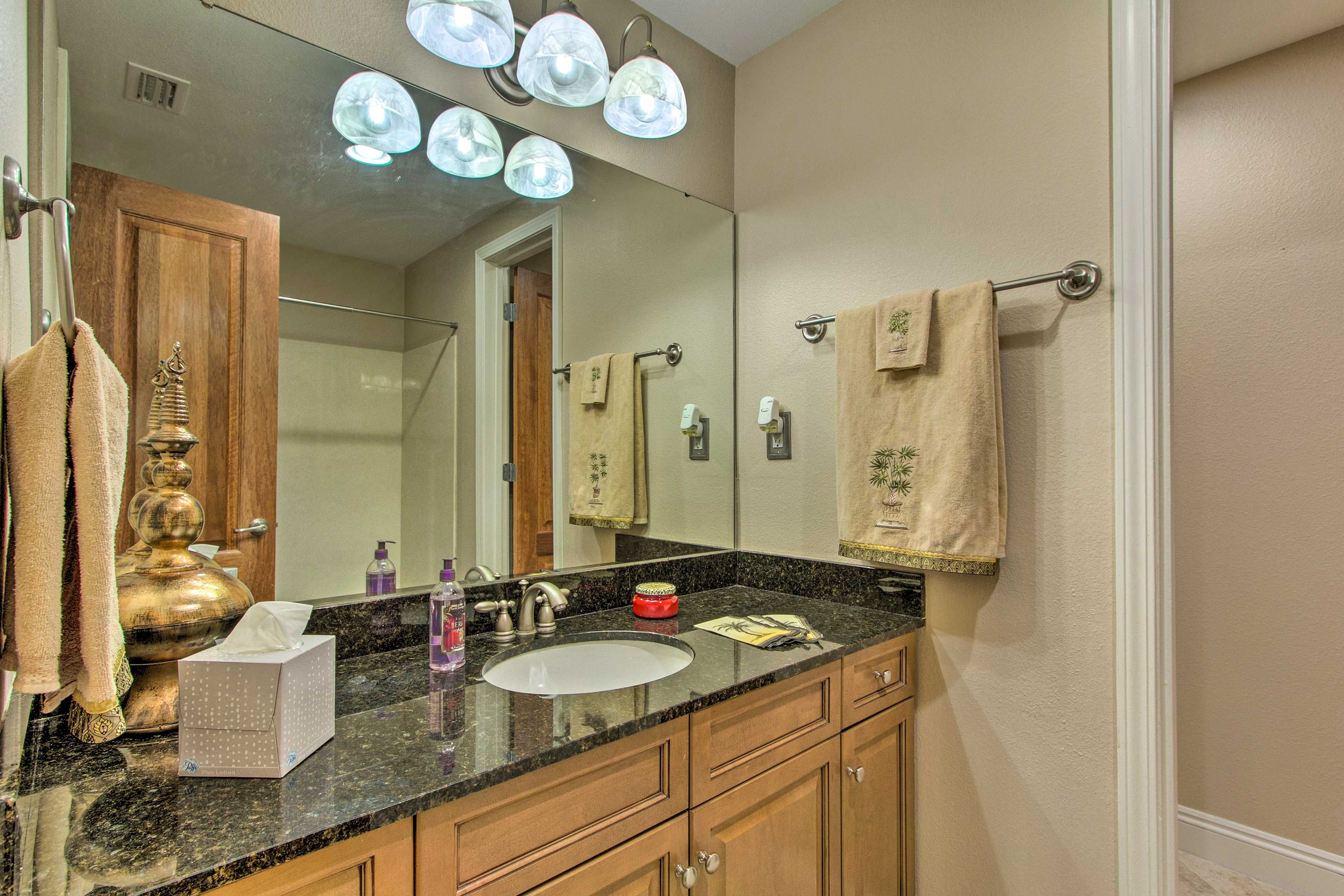 En-Suite Bathroom