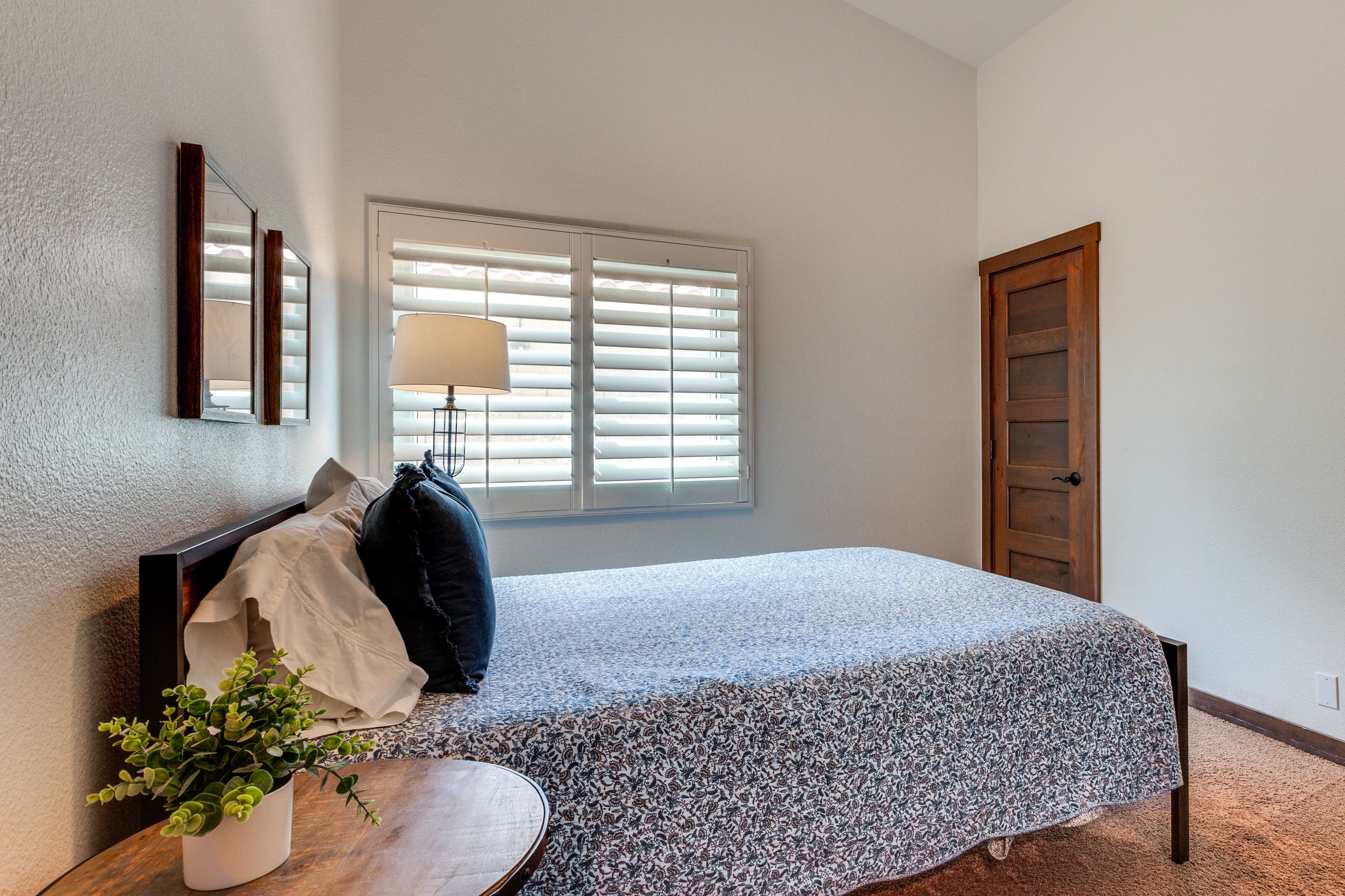 Bedroom 3 | Queen Bed
