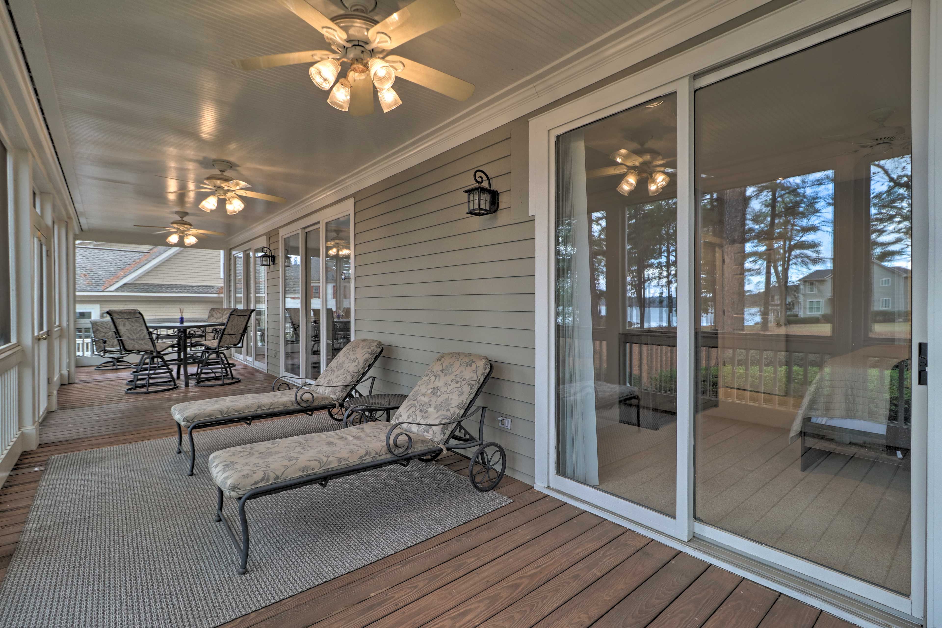 Enjoy the screened porch - bug free!