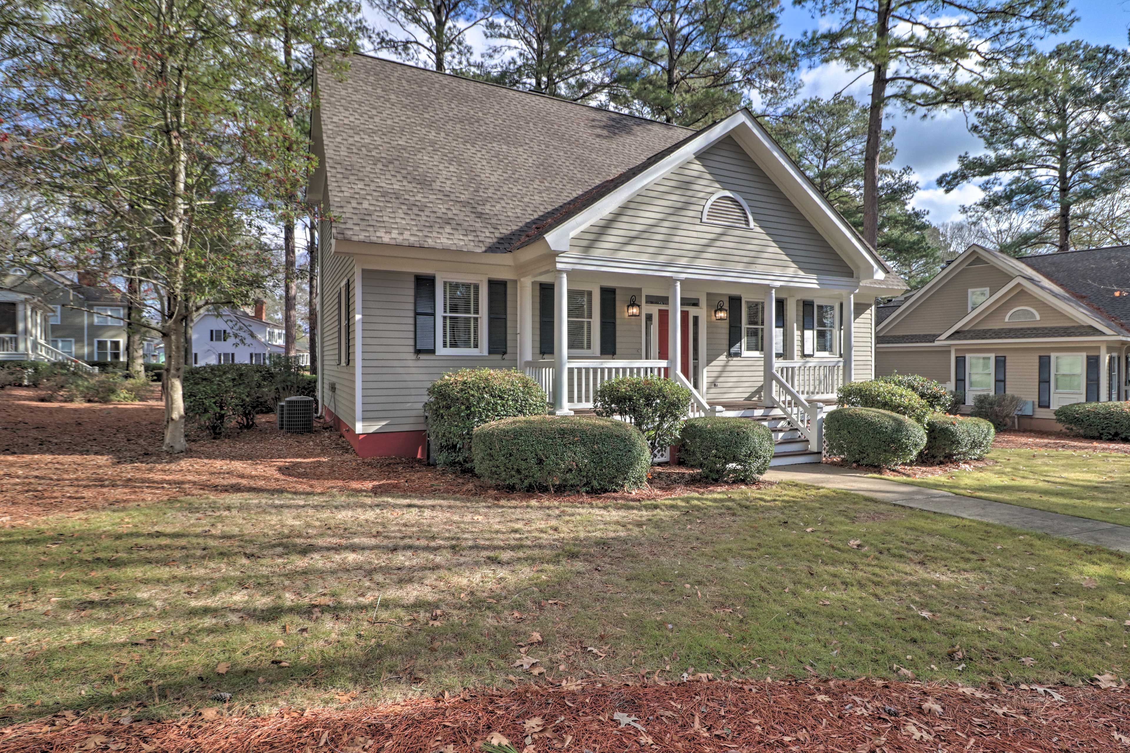 This 2-story home is perfect for your Georgia adventures.