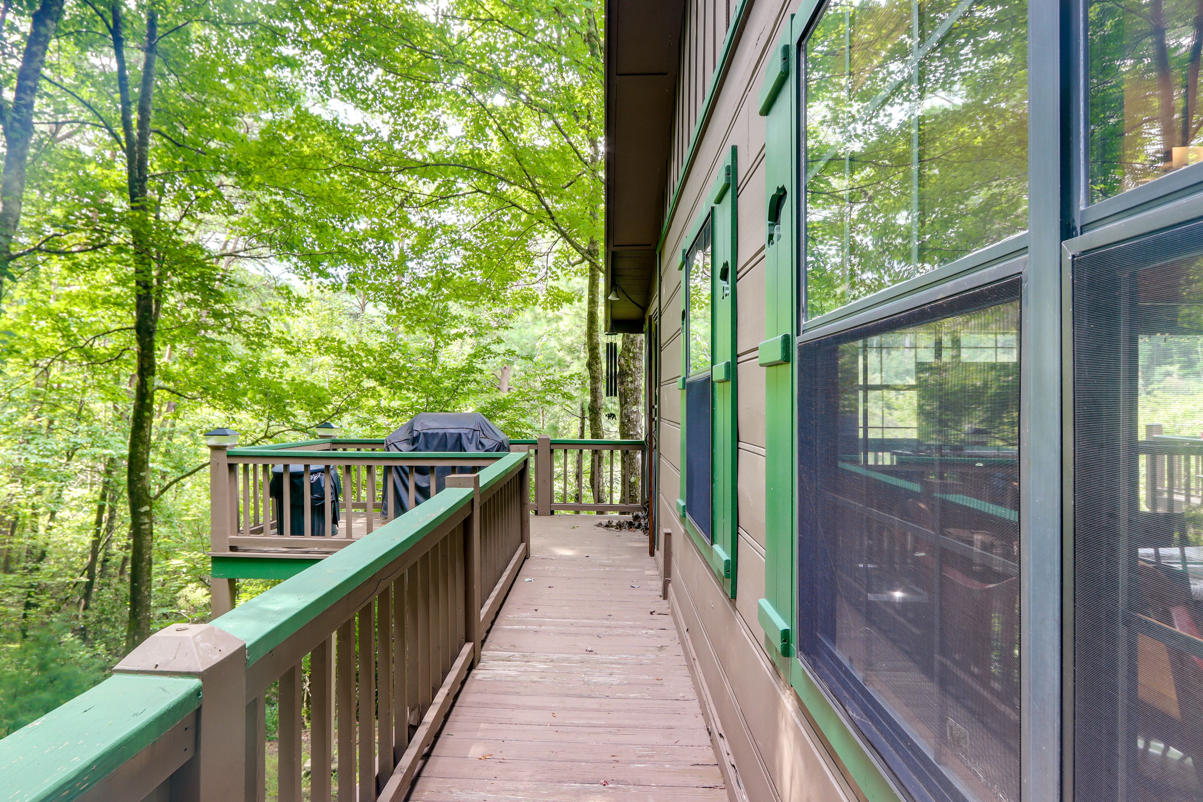 Deck | Gas Grill