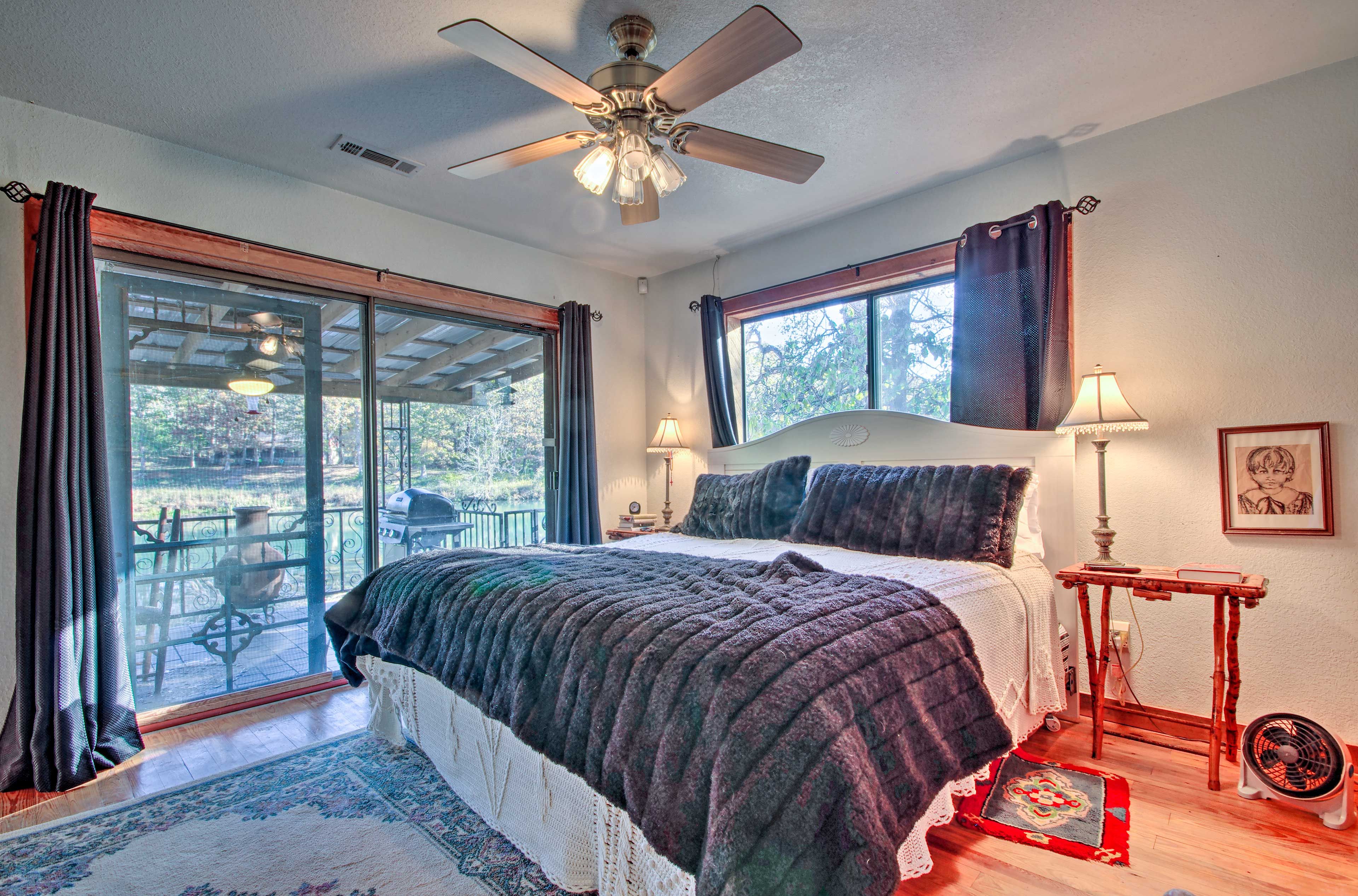 Bedroom Suite | King Bed | Linens Provided