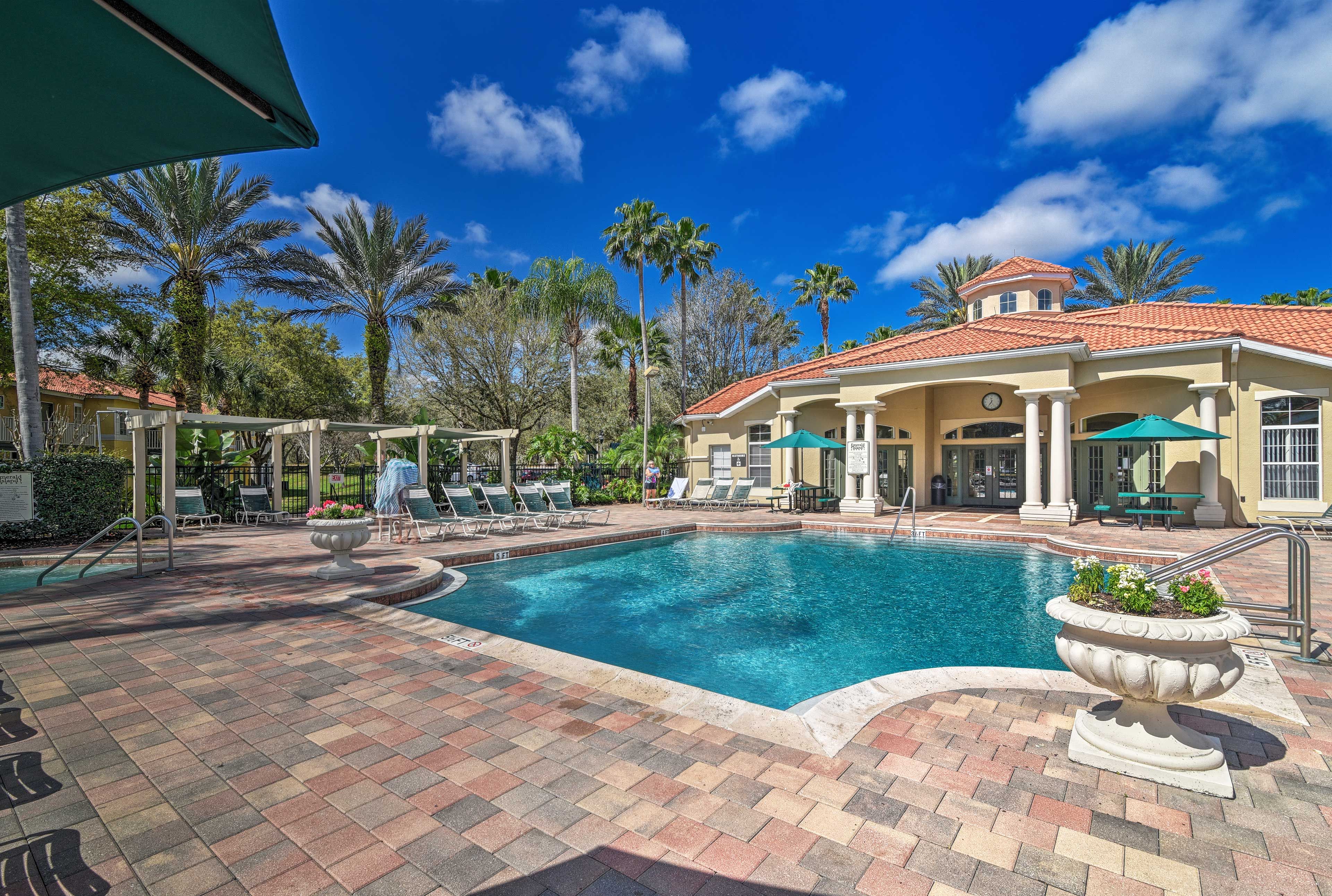 Picture yourself relaxing poolside with a drink in-hand!