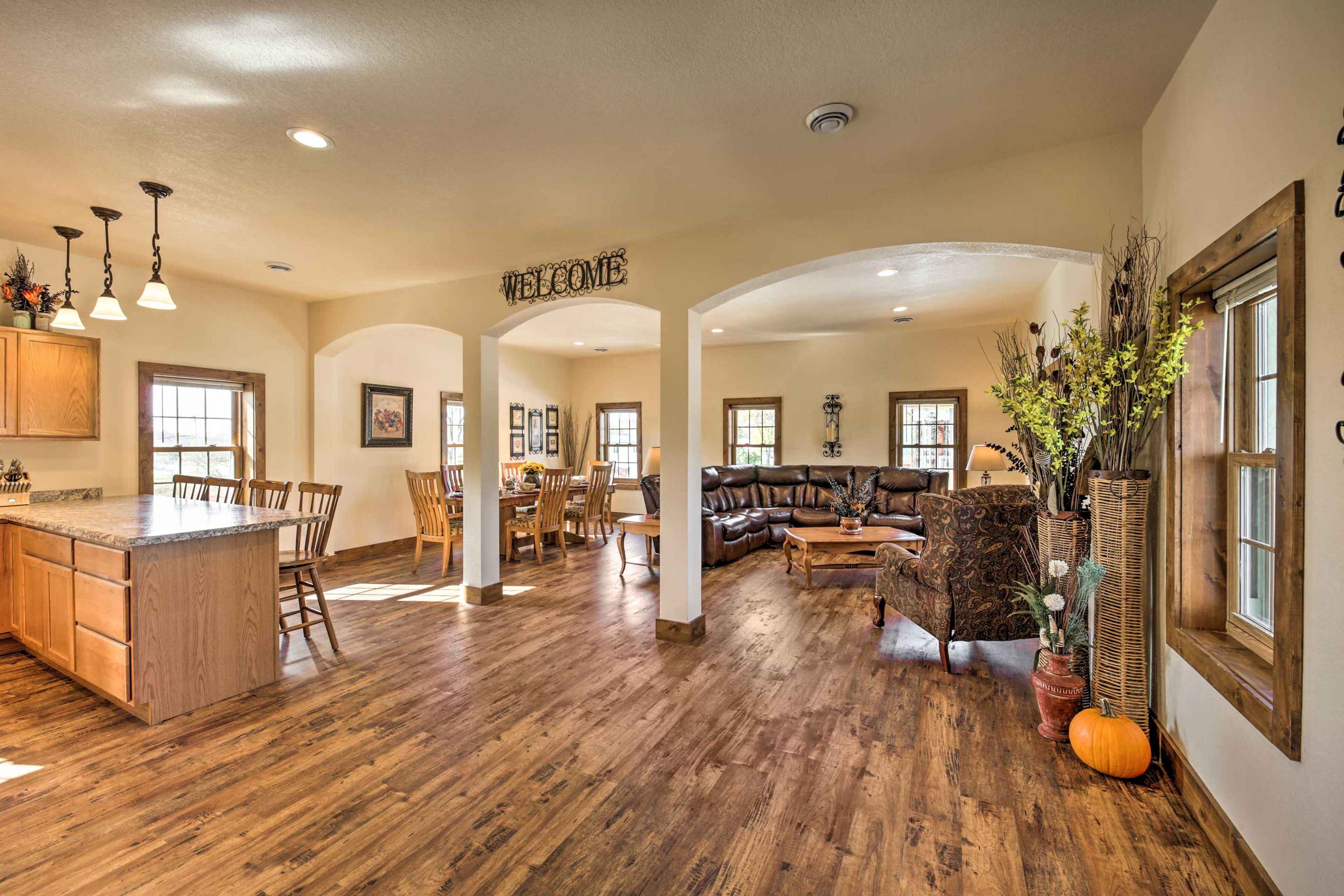 Interior | Living Room | A/C