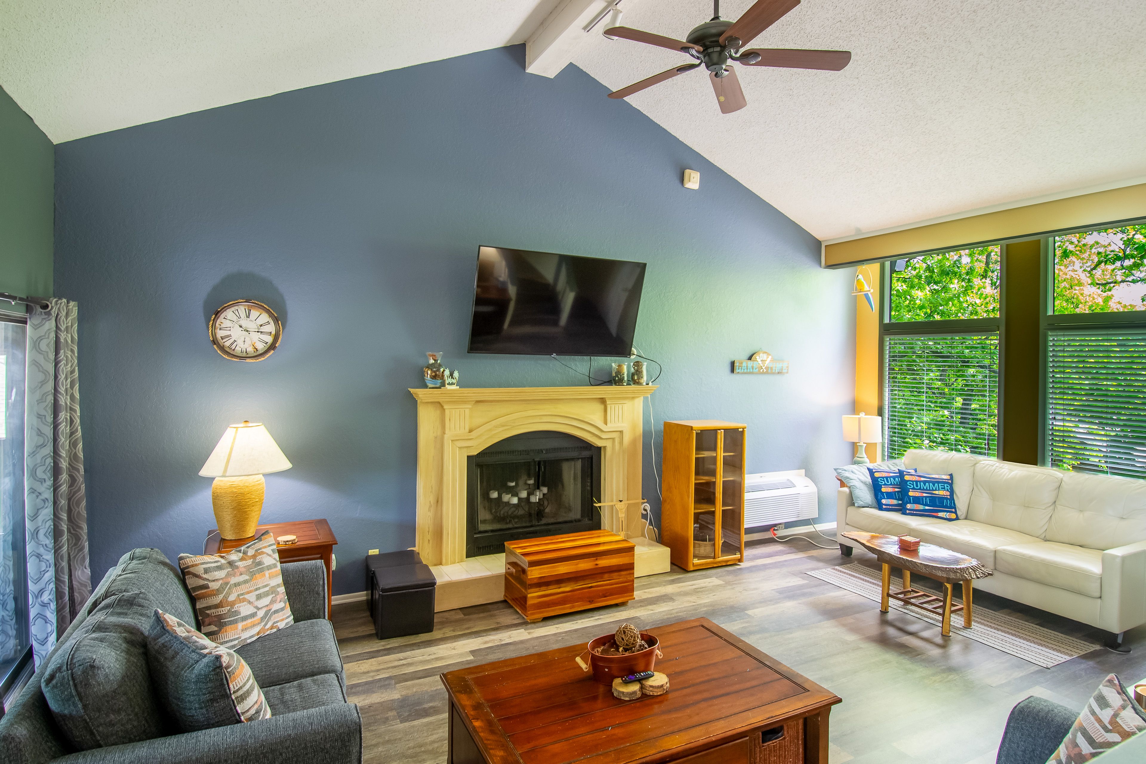 Living Room | Fireplace | Smart TV | Sleeper Sofa