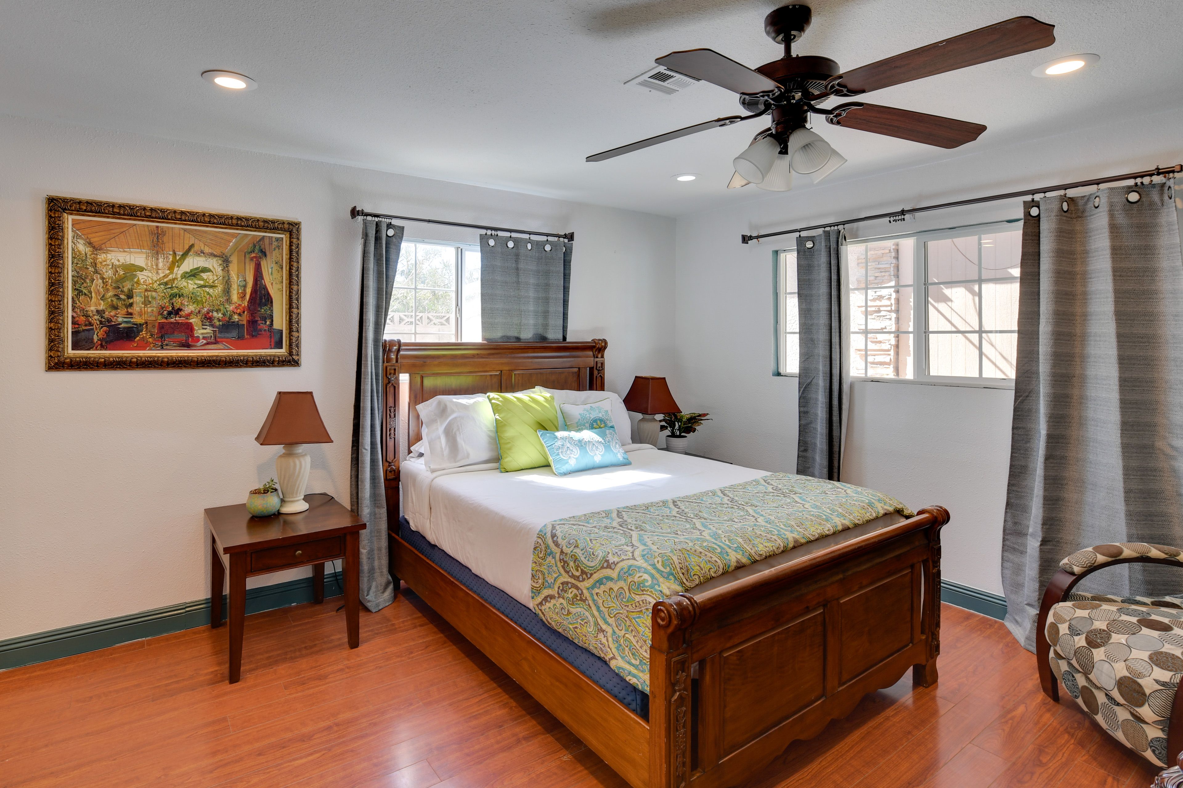 Bedroom 2 | Queen Bed