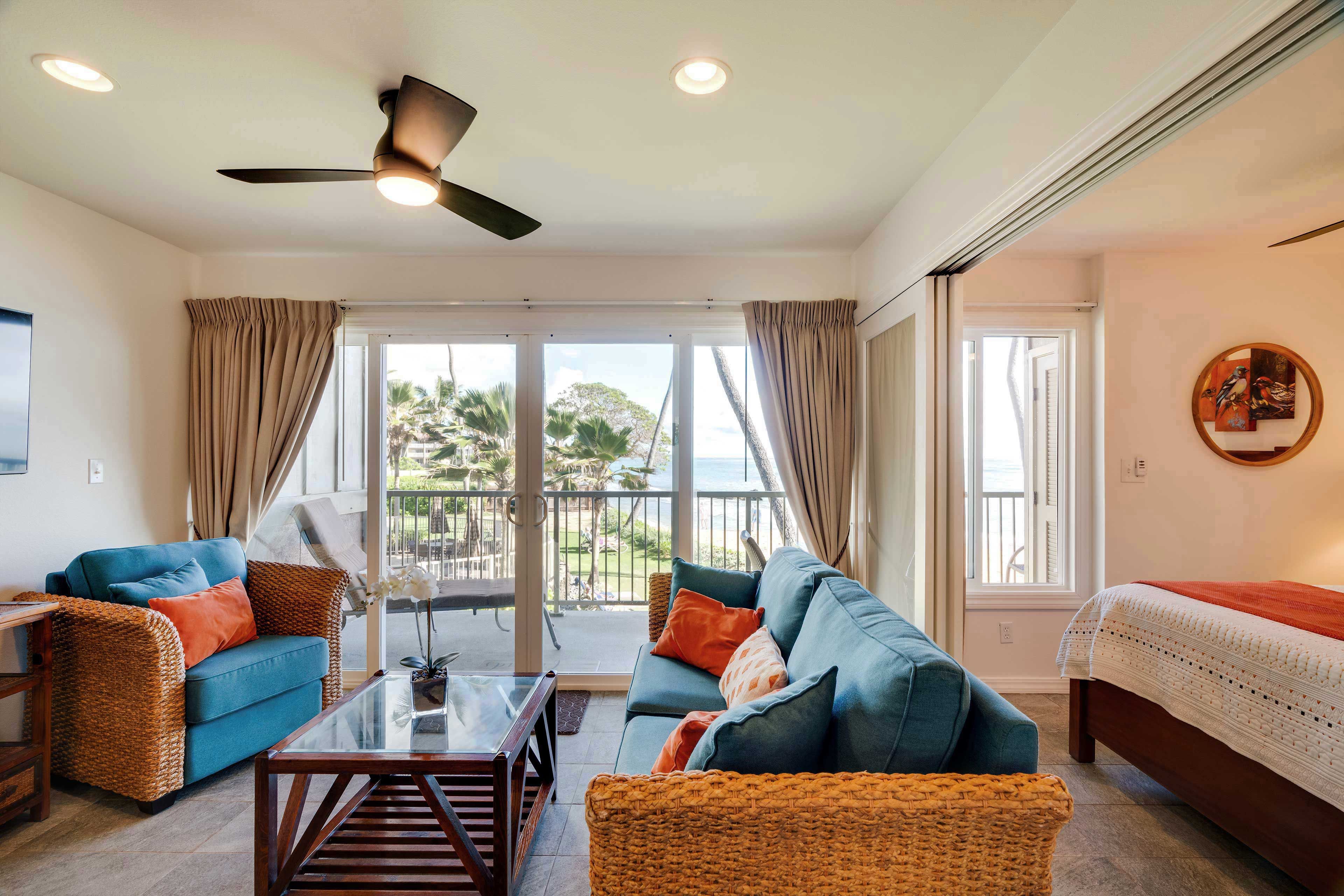 Living Room | Smart TV | Free WiFi