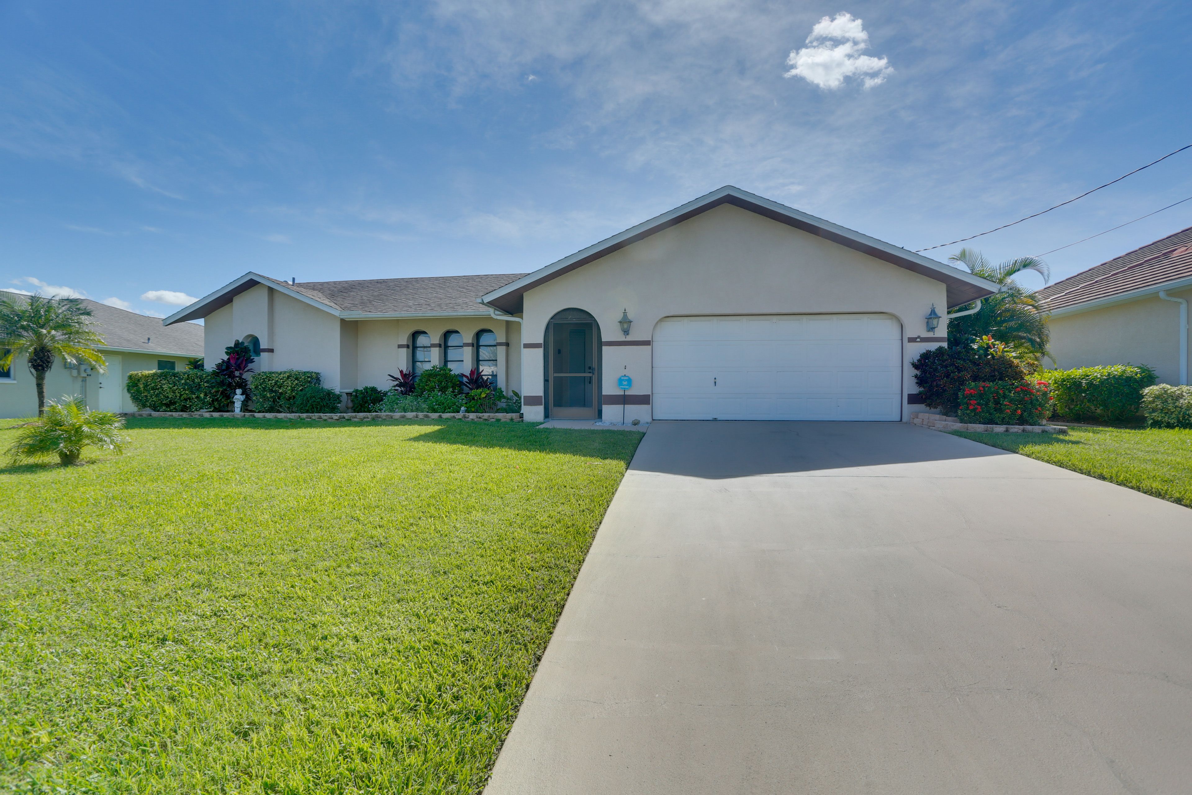 Parking | Driveway (2 Vehicles) | No Garage Access