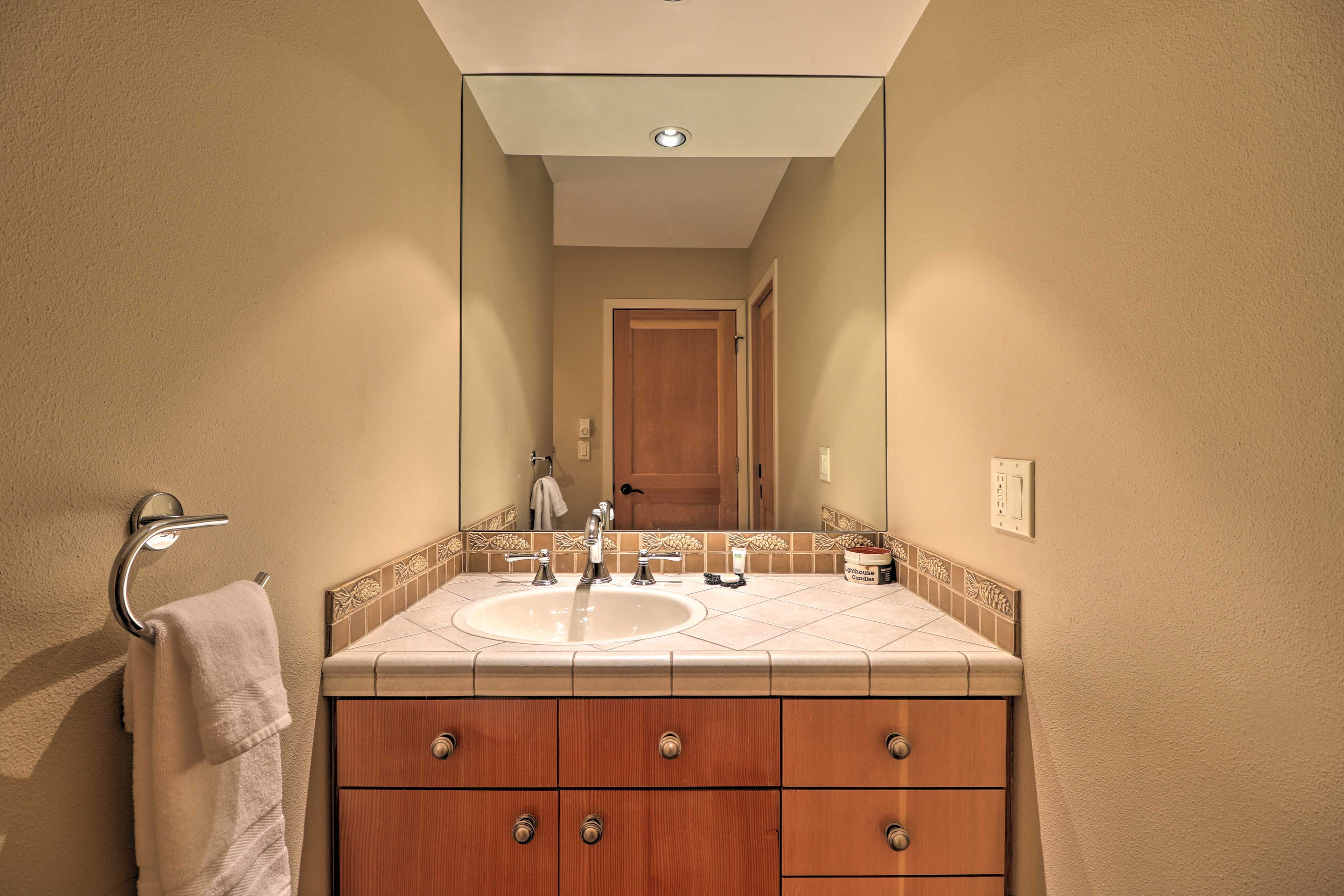 Full Bathroom