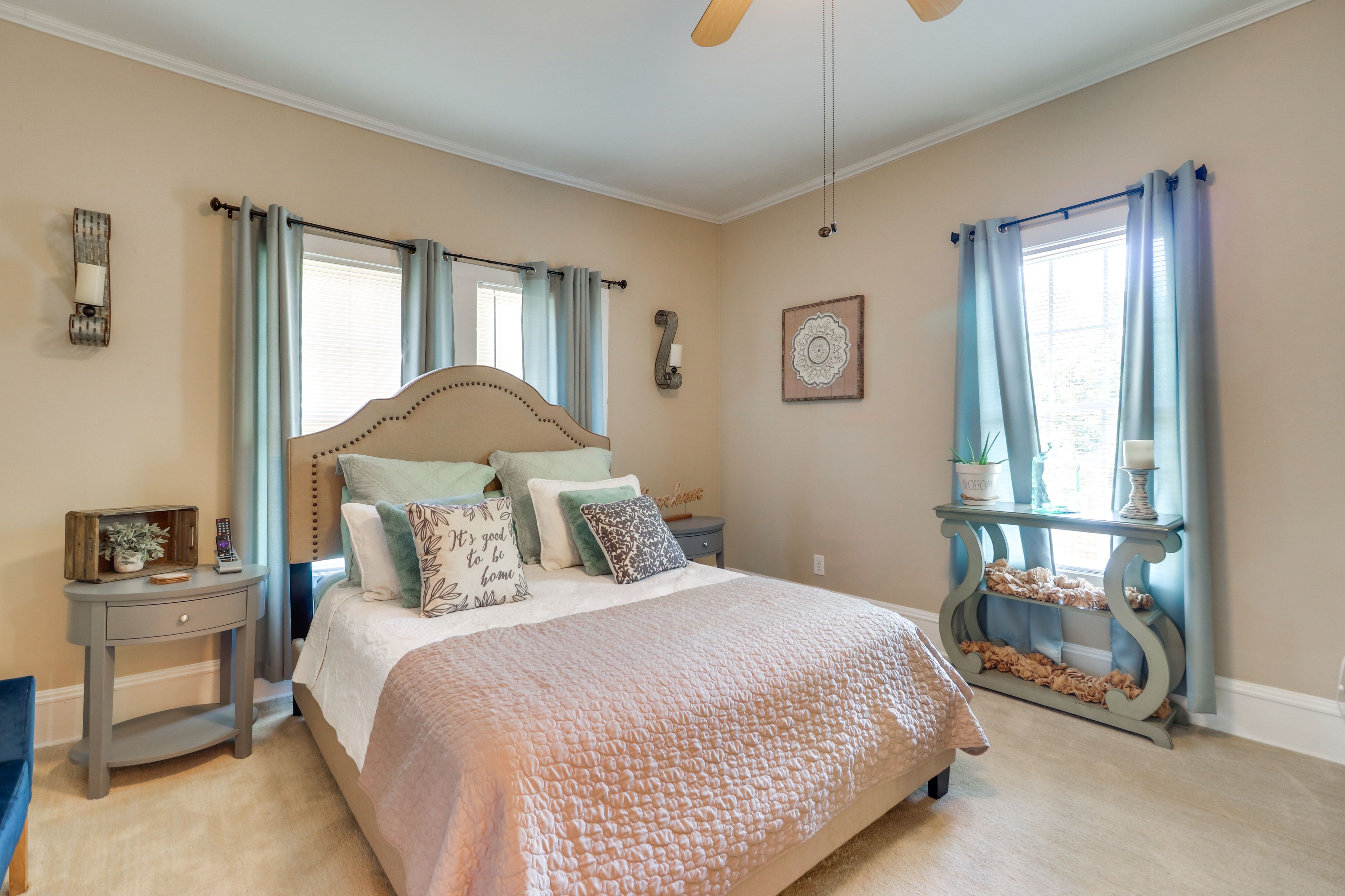 Bedroom 3 | Queen Bed