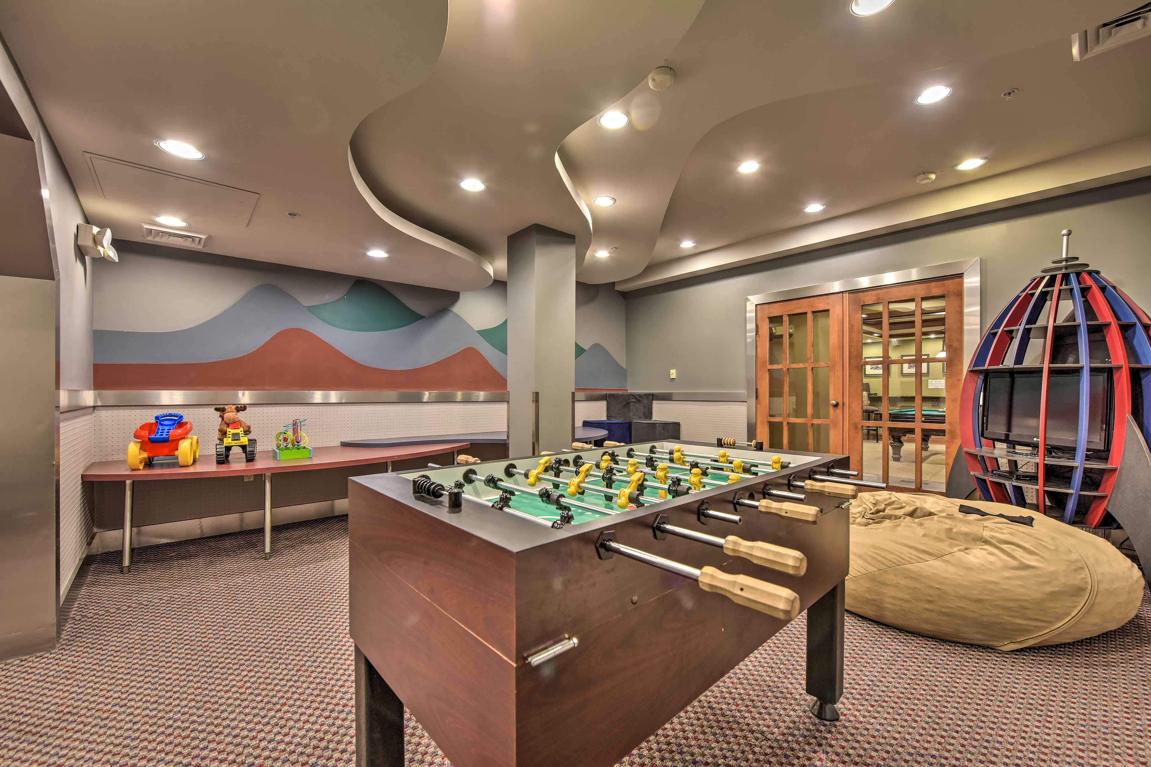 Community Amenities | Game Room