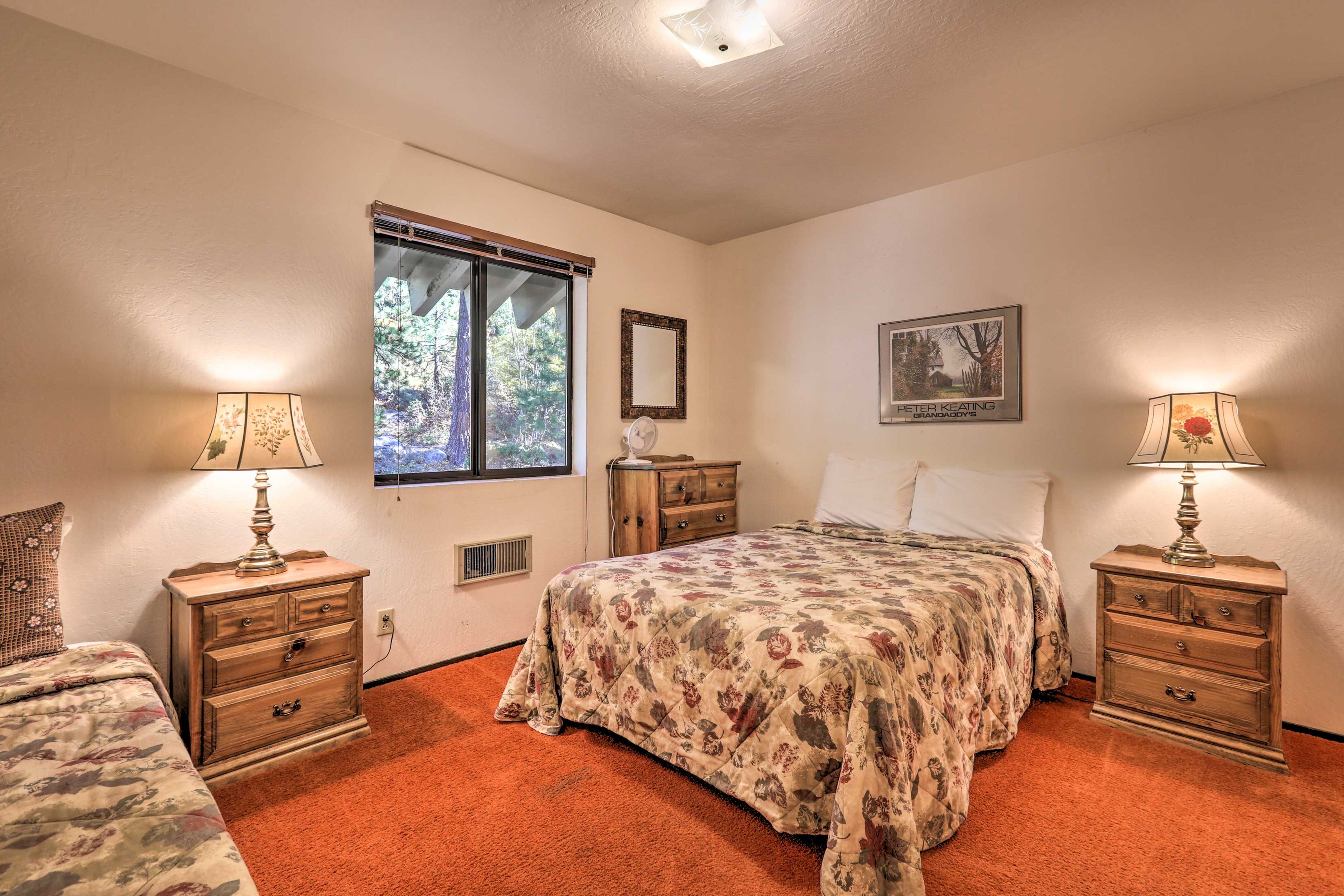 Bedroom 2 | Upper Level | Queen Bed | Twin Bed