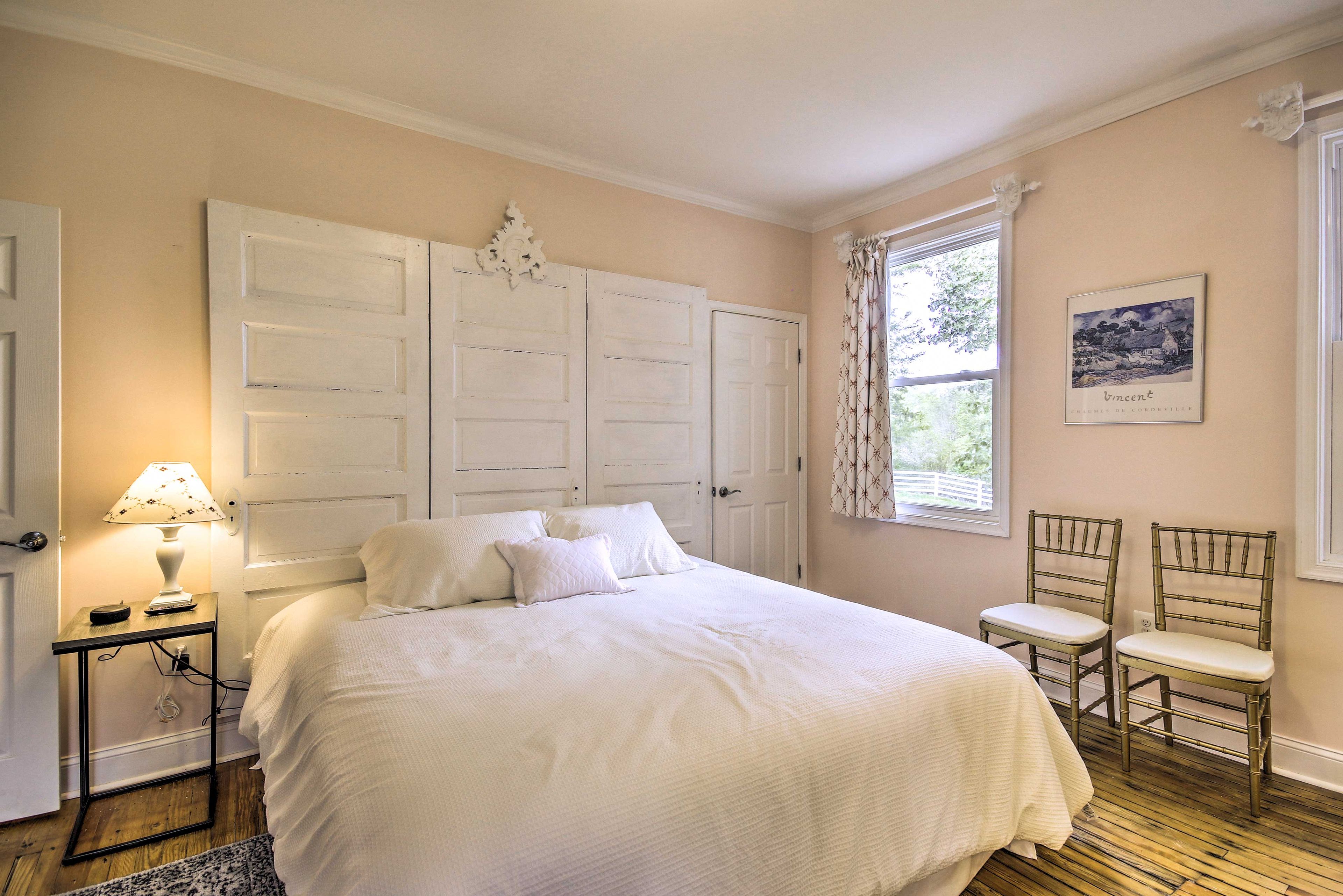 Bedroom 2 | King Bed