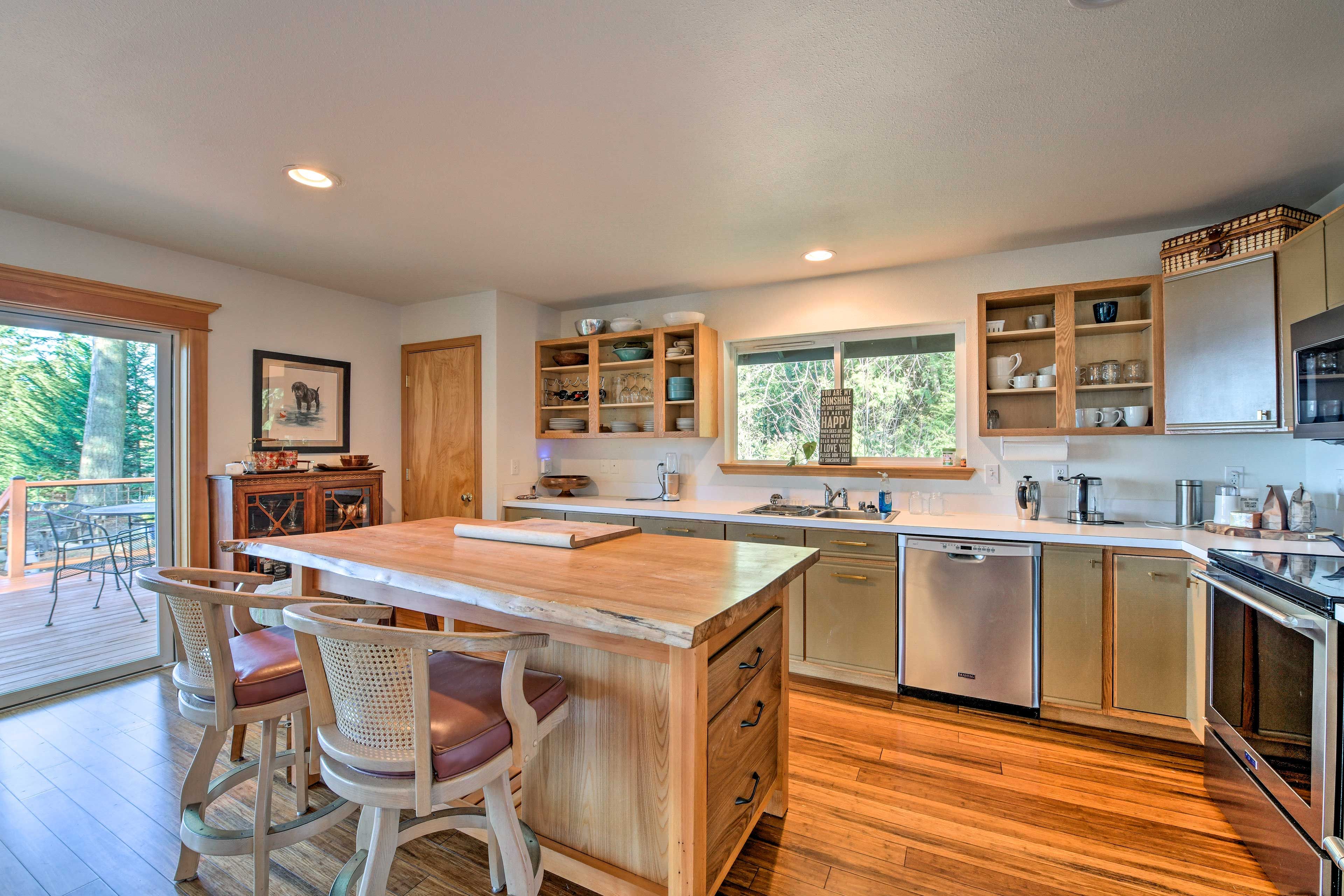 Kitchen | Cooking Basics | Island Seating