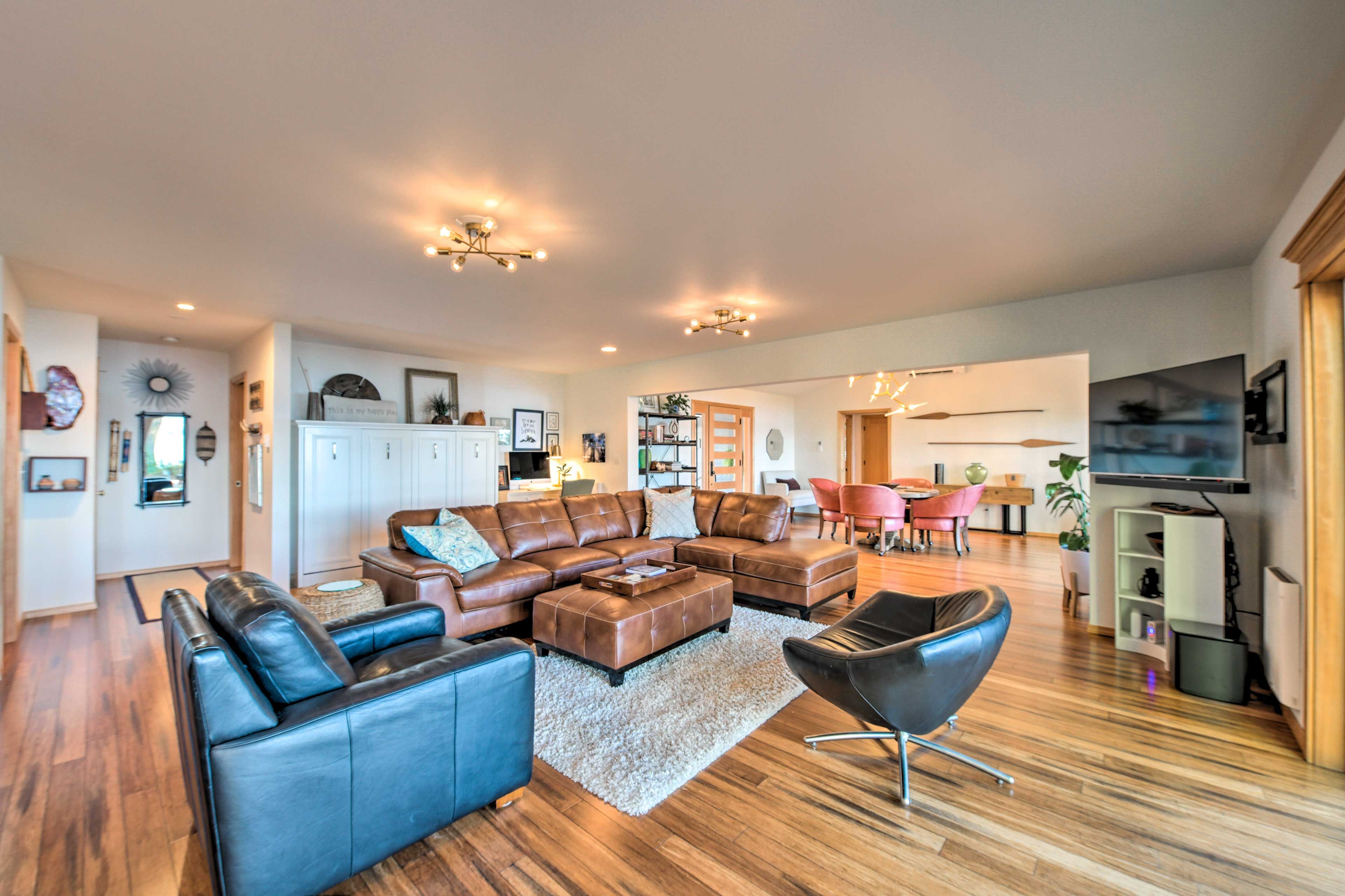 Living Room | Smart TV