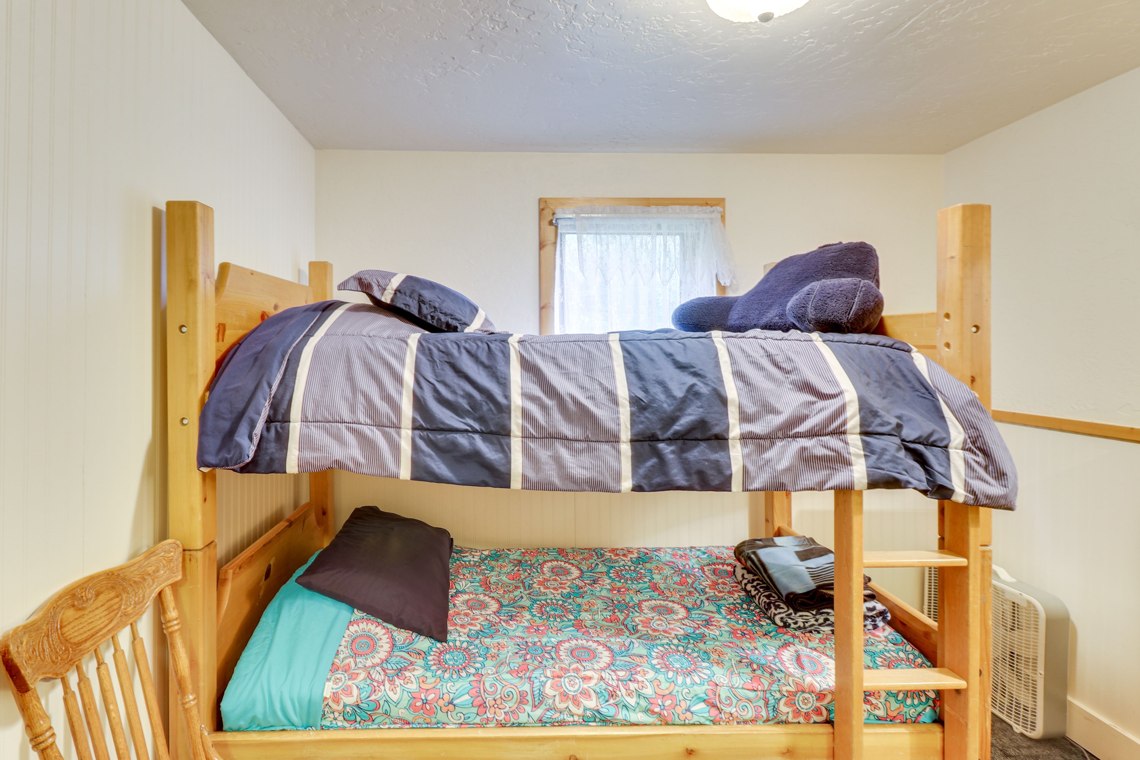 Bedroom 4 | Twin Bunk Bed
