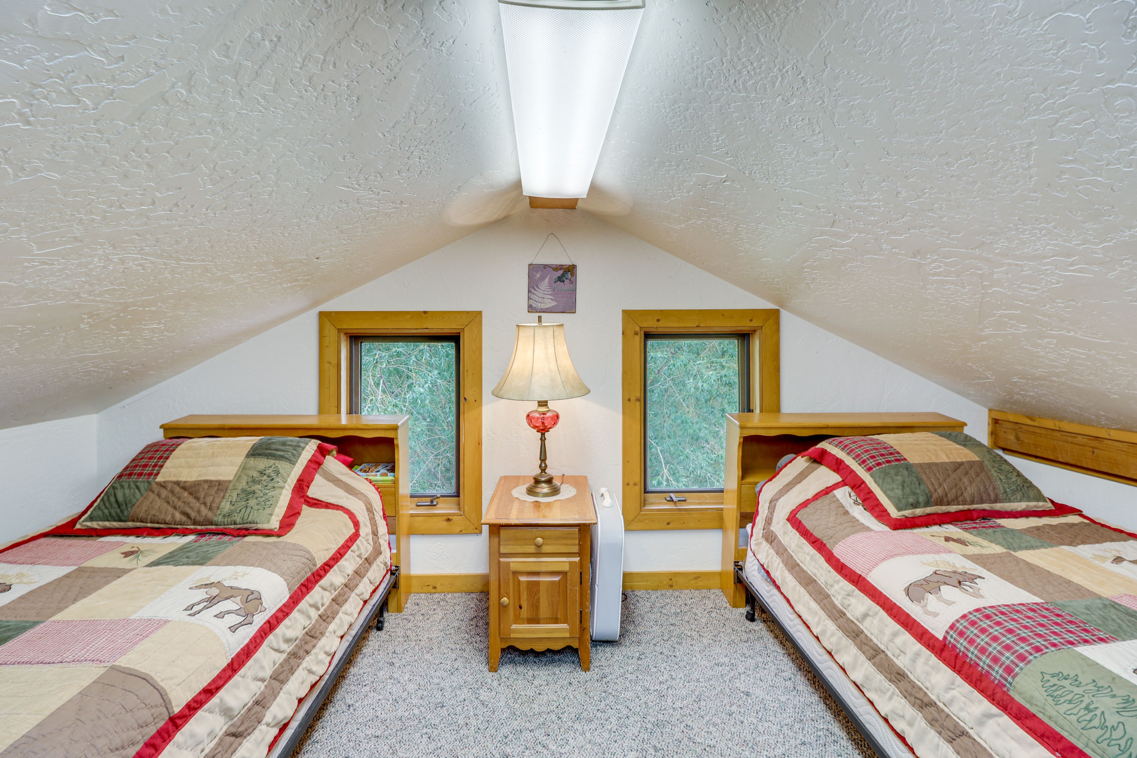 Bedroom 5 | 3 Twin Beds