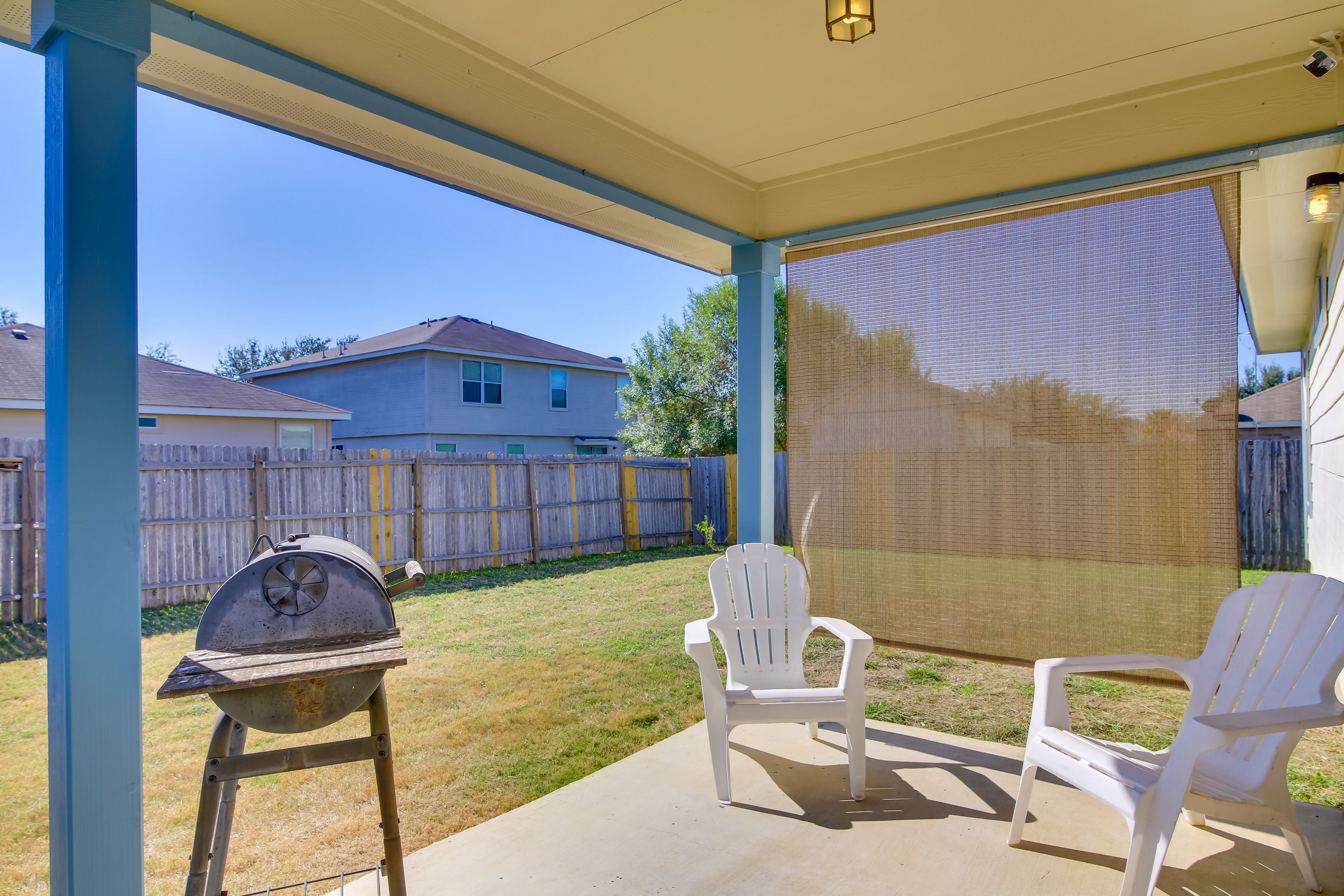 Patio w/ Gas Grill