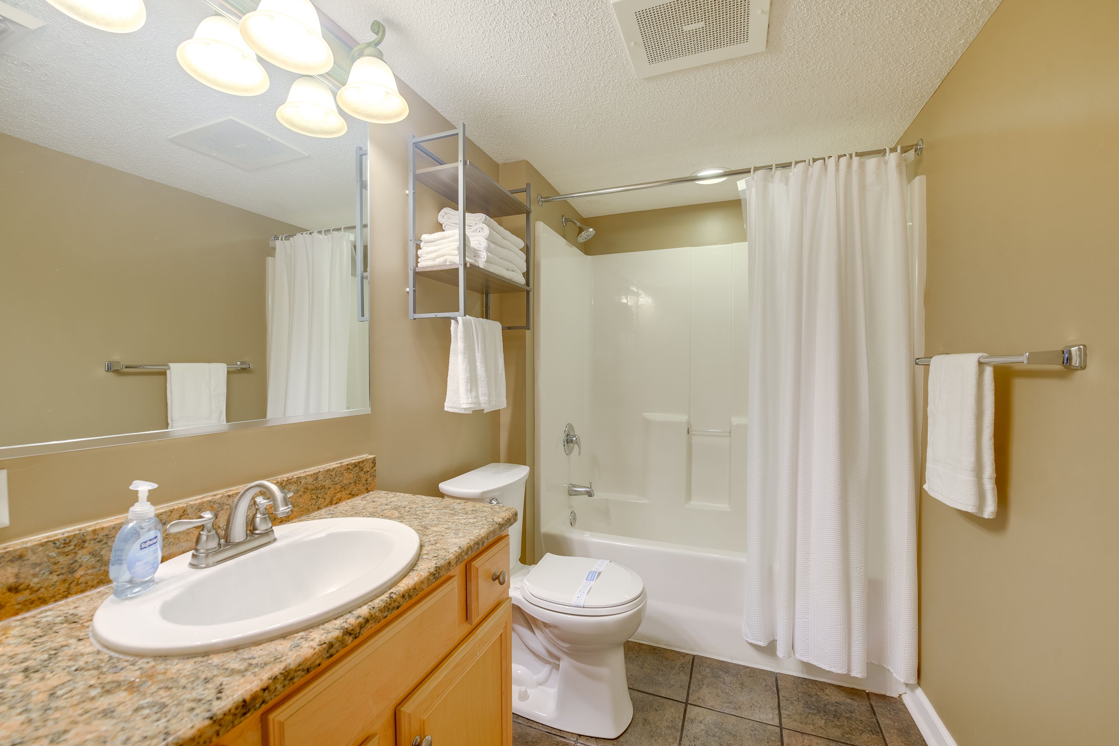 Full Bathroom
