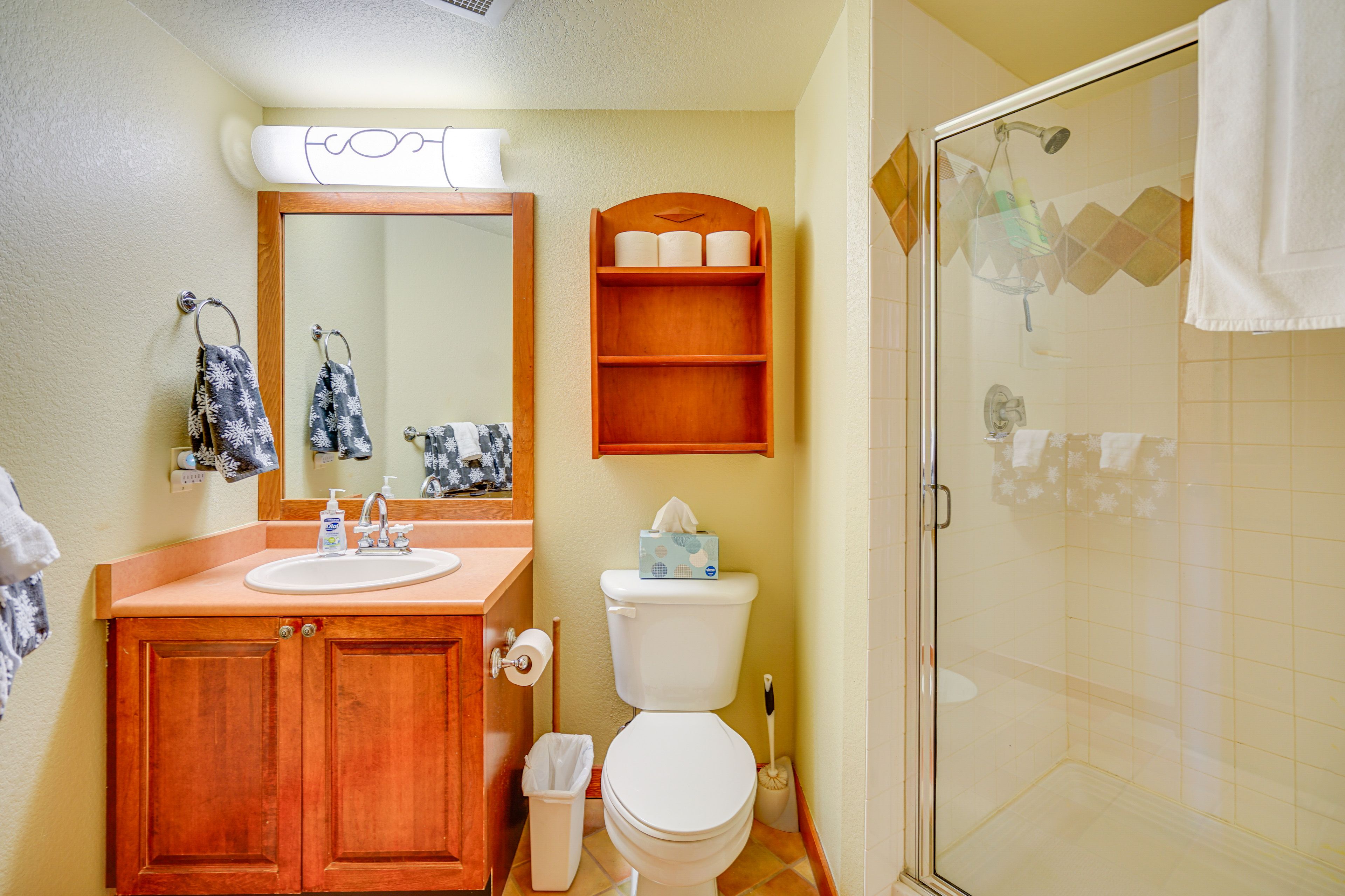 Full Bathroom