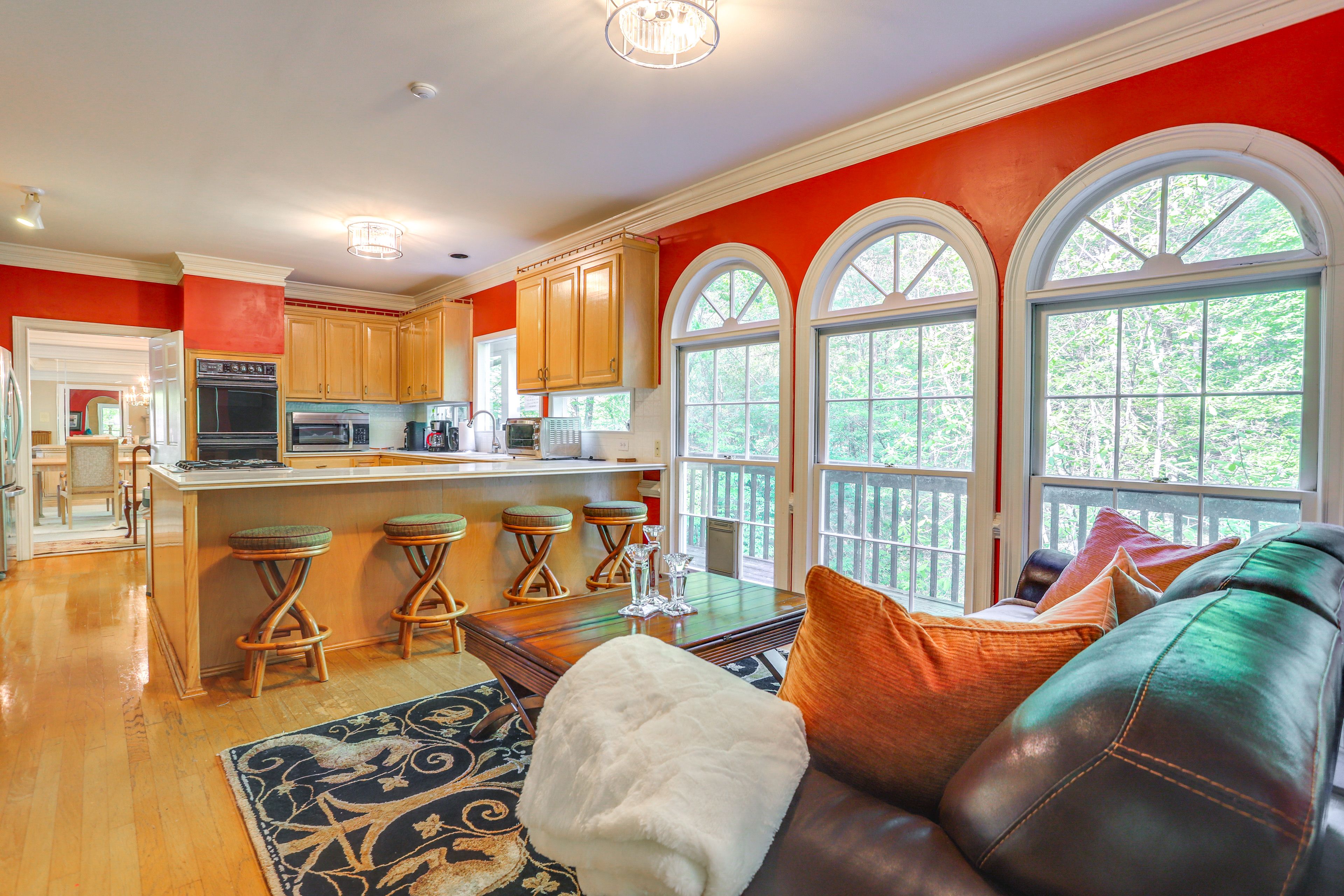 Kitchen | 1st Floor | Breakfast Bar