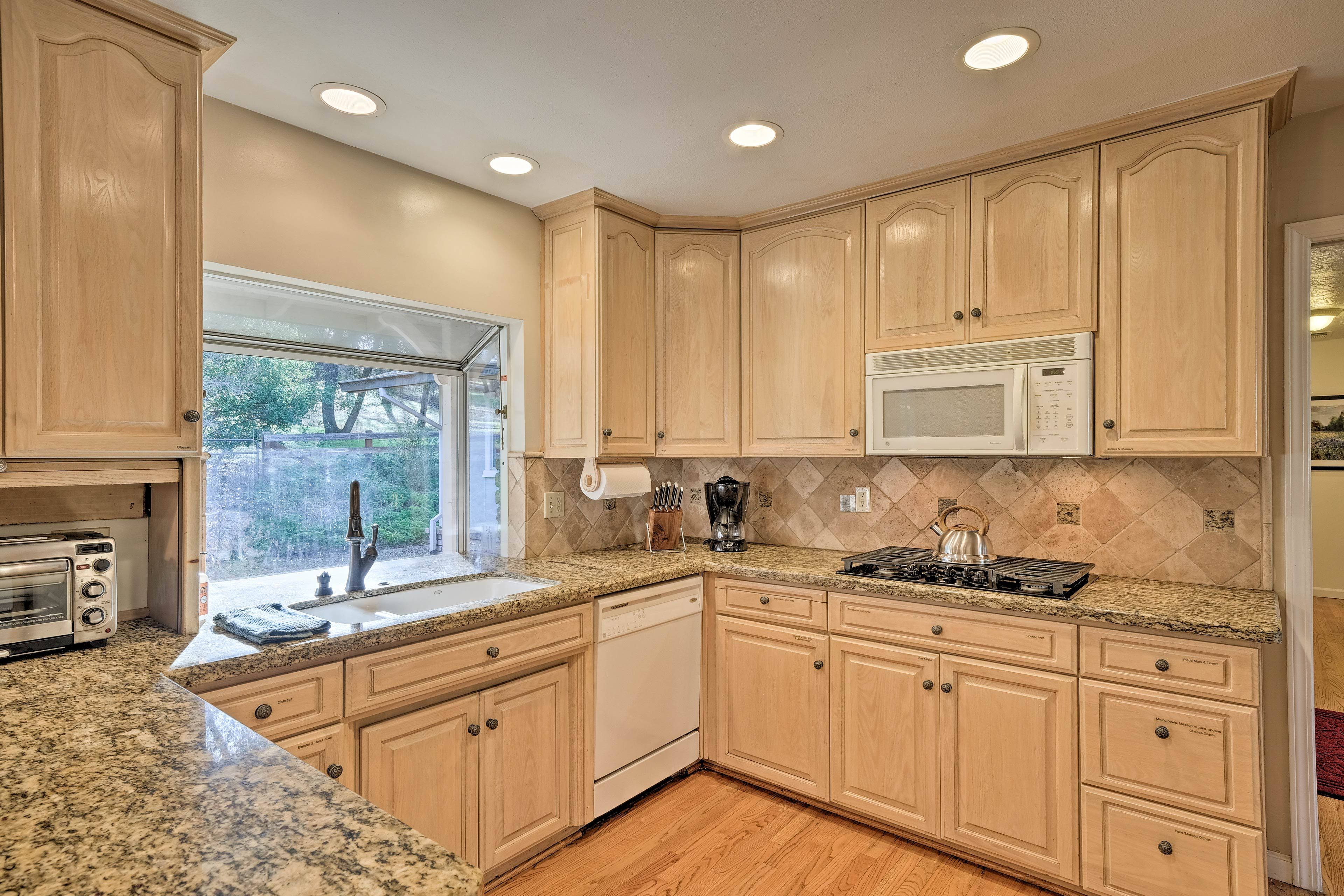 The kitchen has everything you'll need to cook for the whole fam.