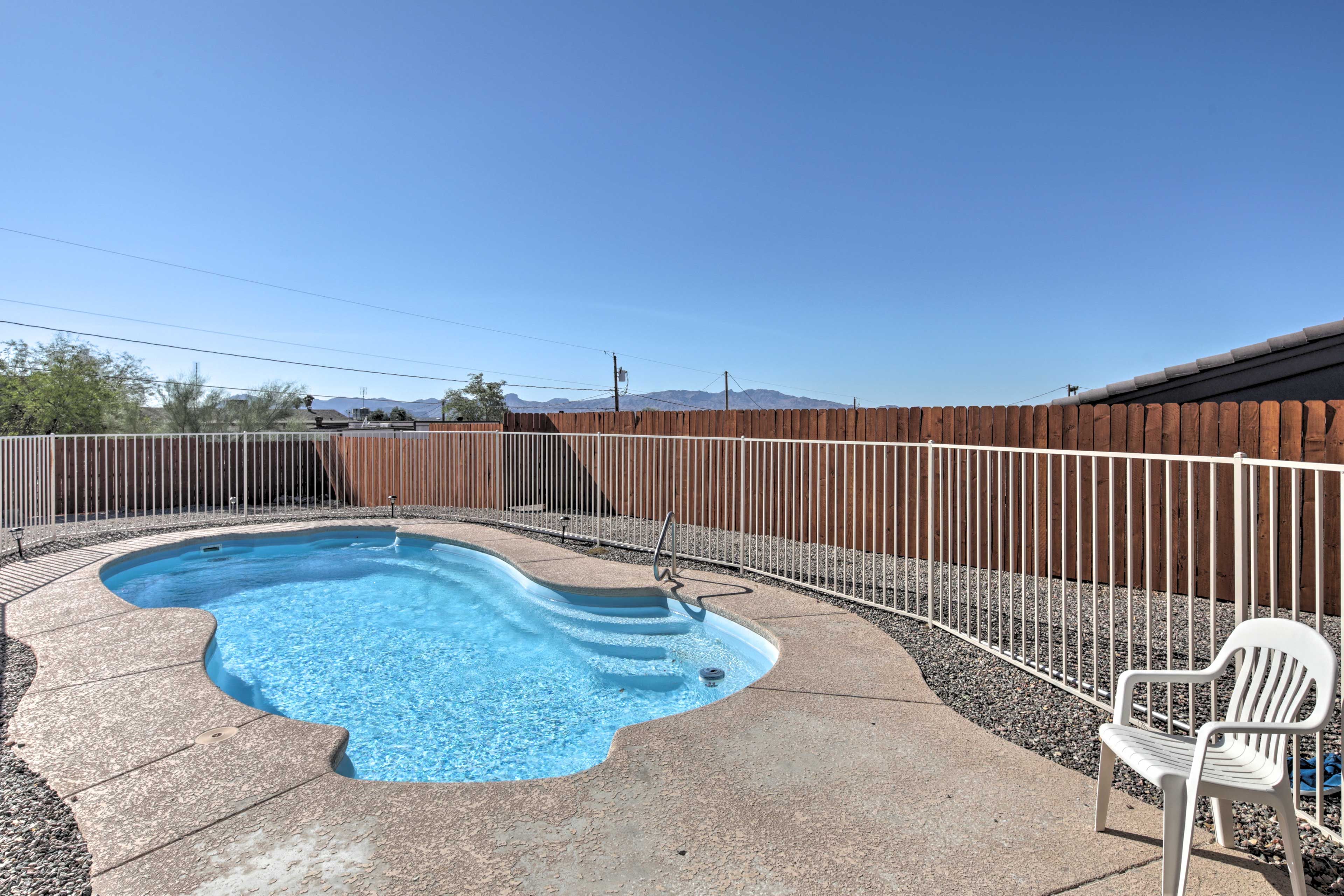 Outdoor Pool | Safety Fence