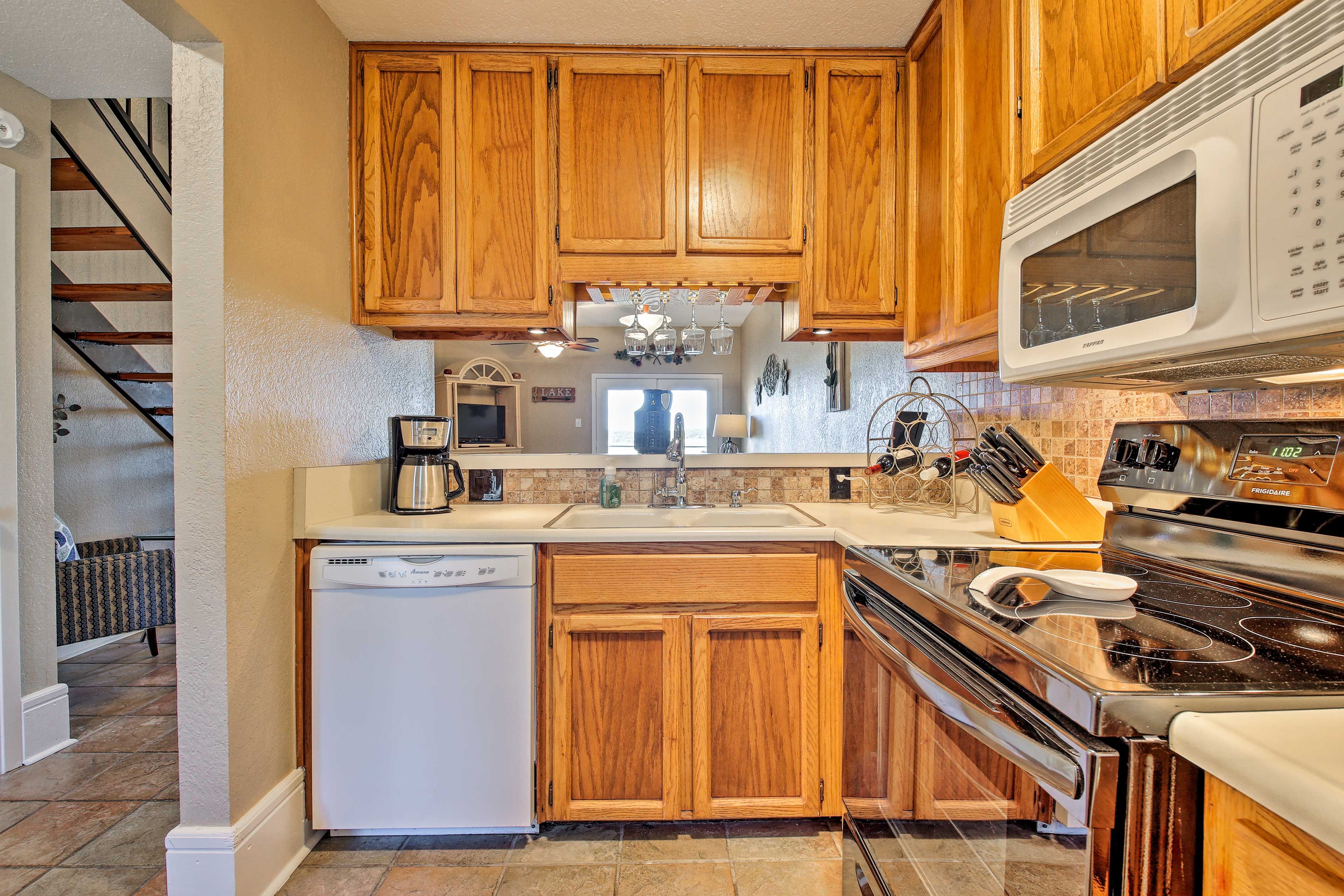 Brew a cup of coffee before heading out on the lake for the day!
