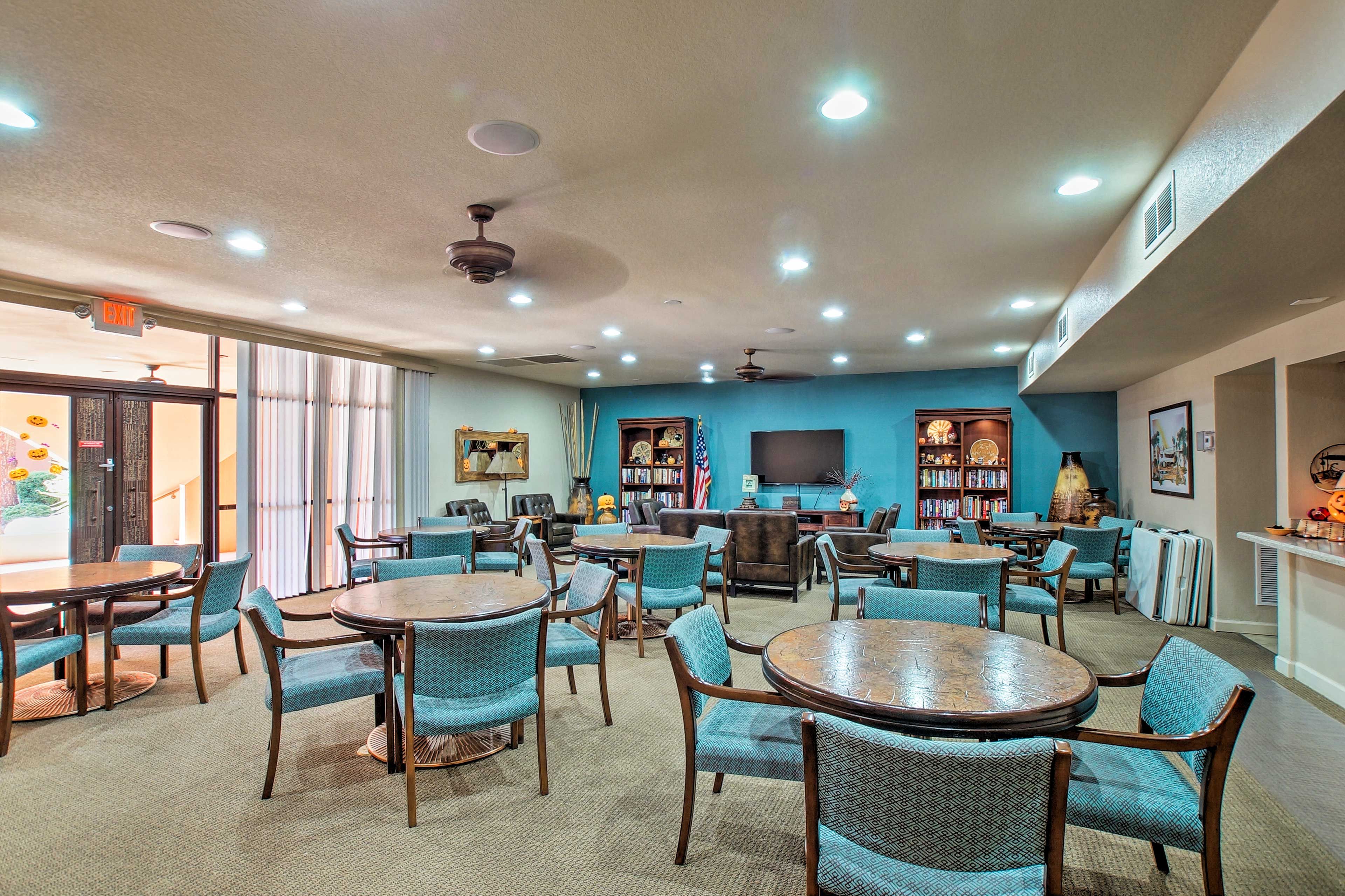 You'll love every minute spent at this Anasazi Village Condo complex.