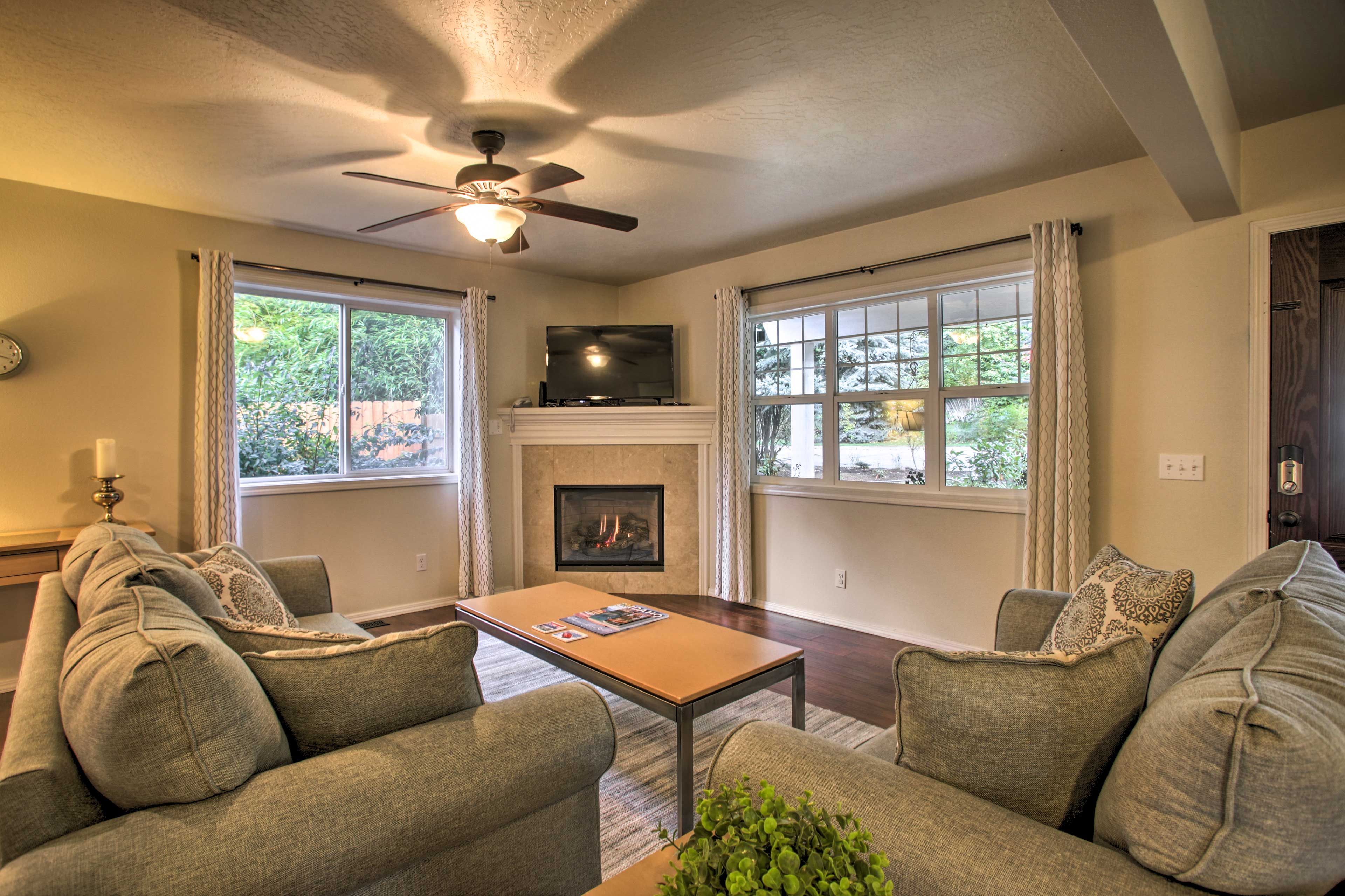 Living Area | Cable TV