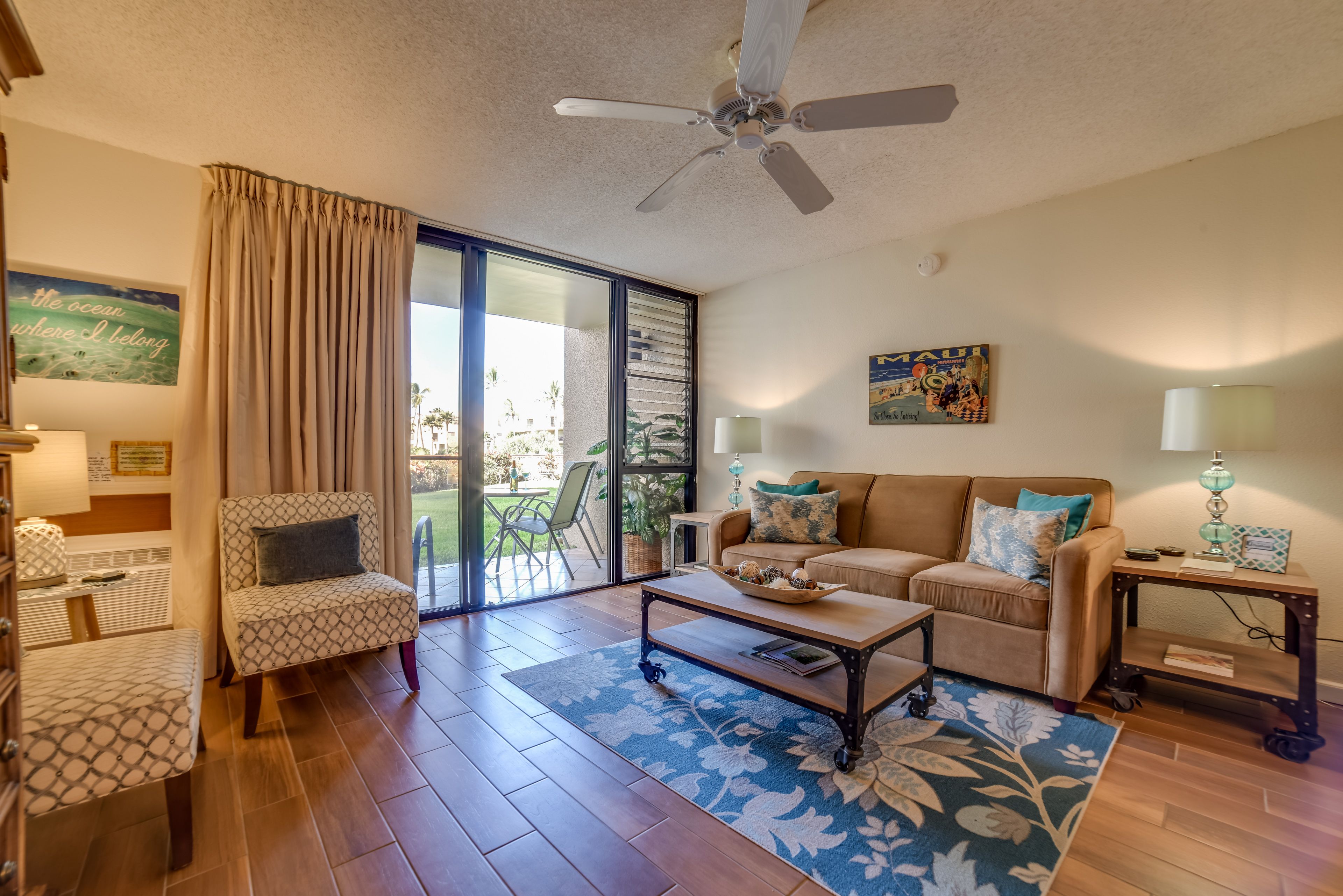 Living Room | Queen Sleeper Sofa | Cable TV | Free WiFi | Window A/C Unit