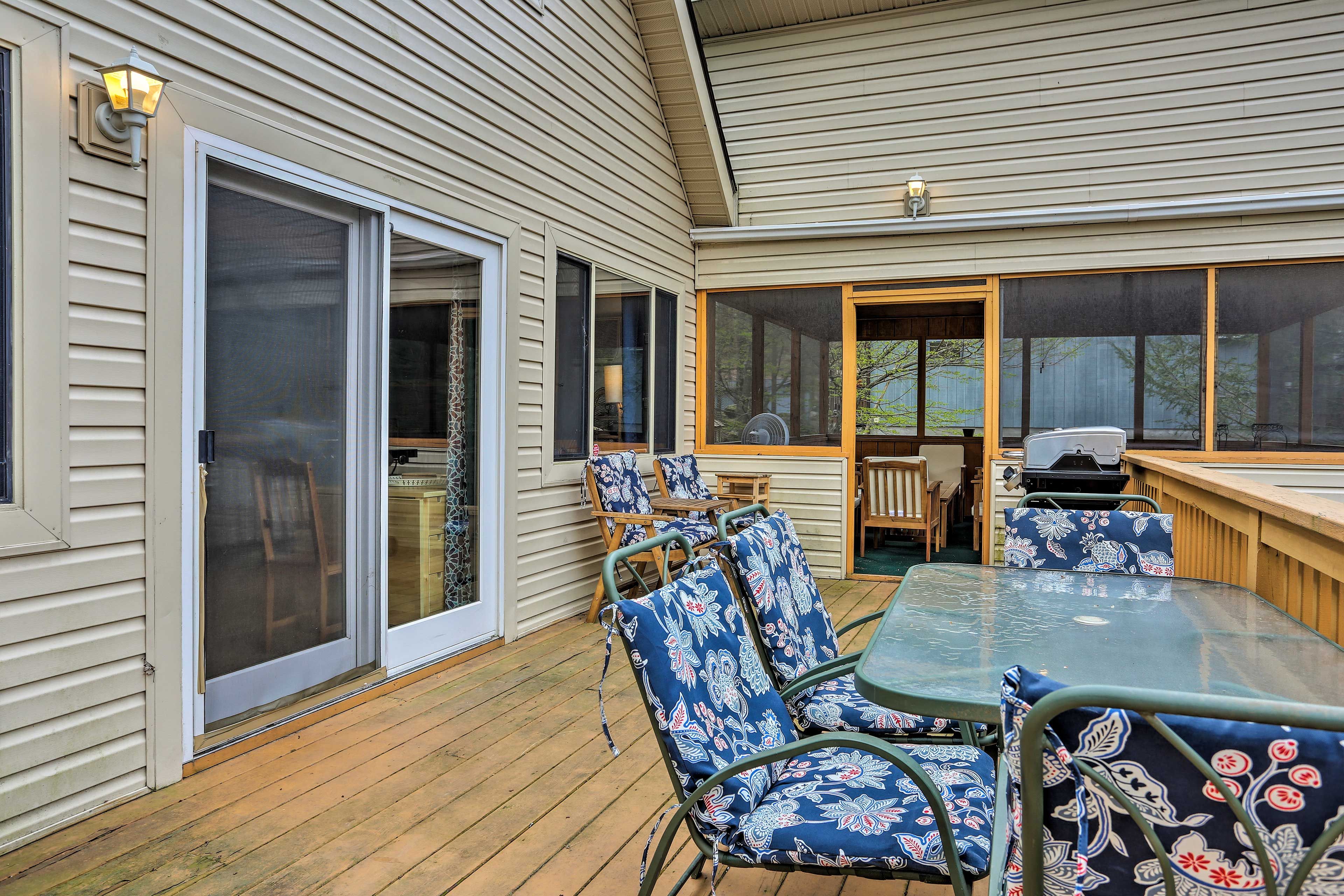 This vacation rental has 4 bedrooms and 2 bathrooms.